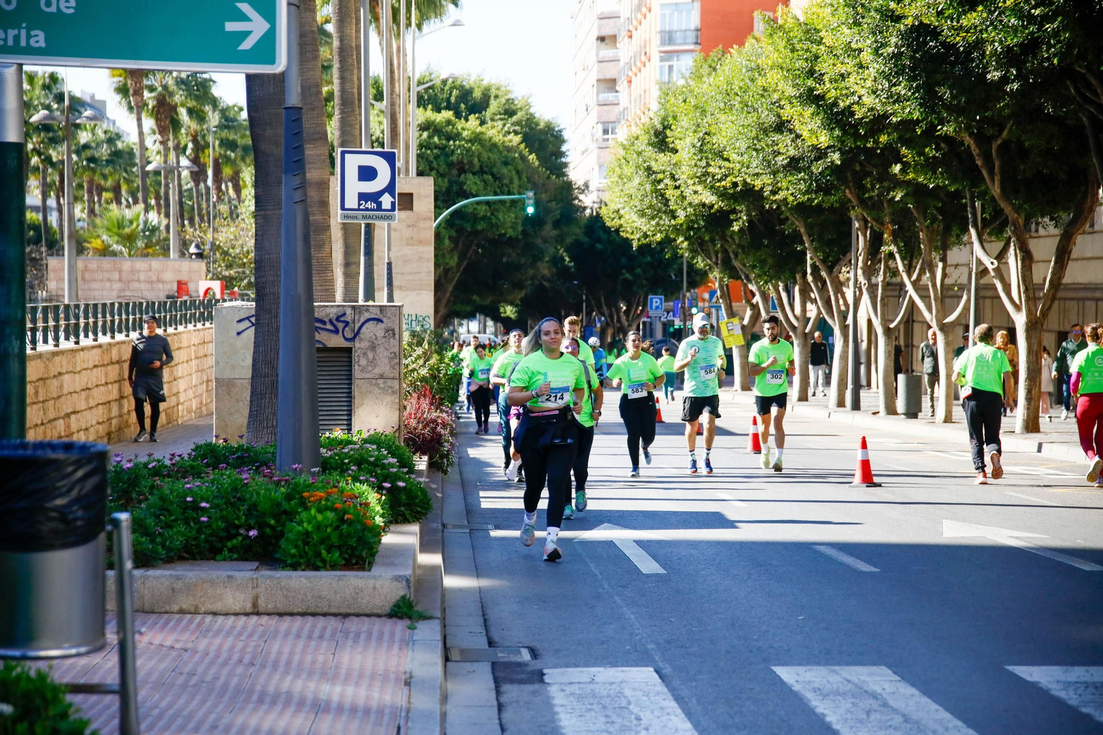 Imágenes de la Carrera contra el Cáncer de Almería
