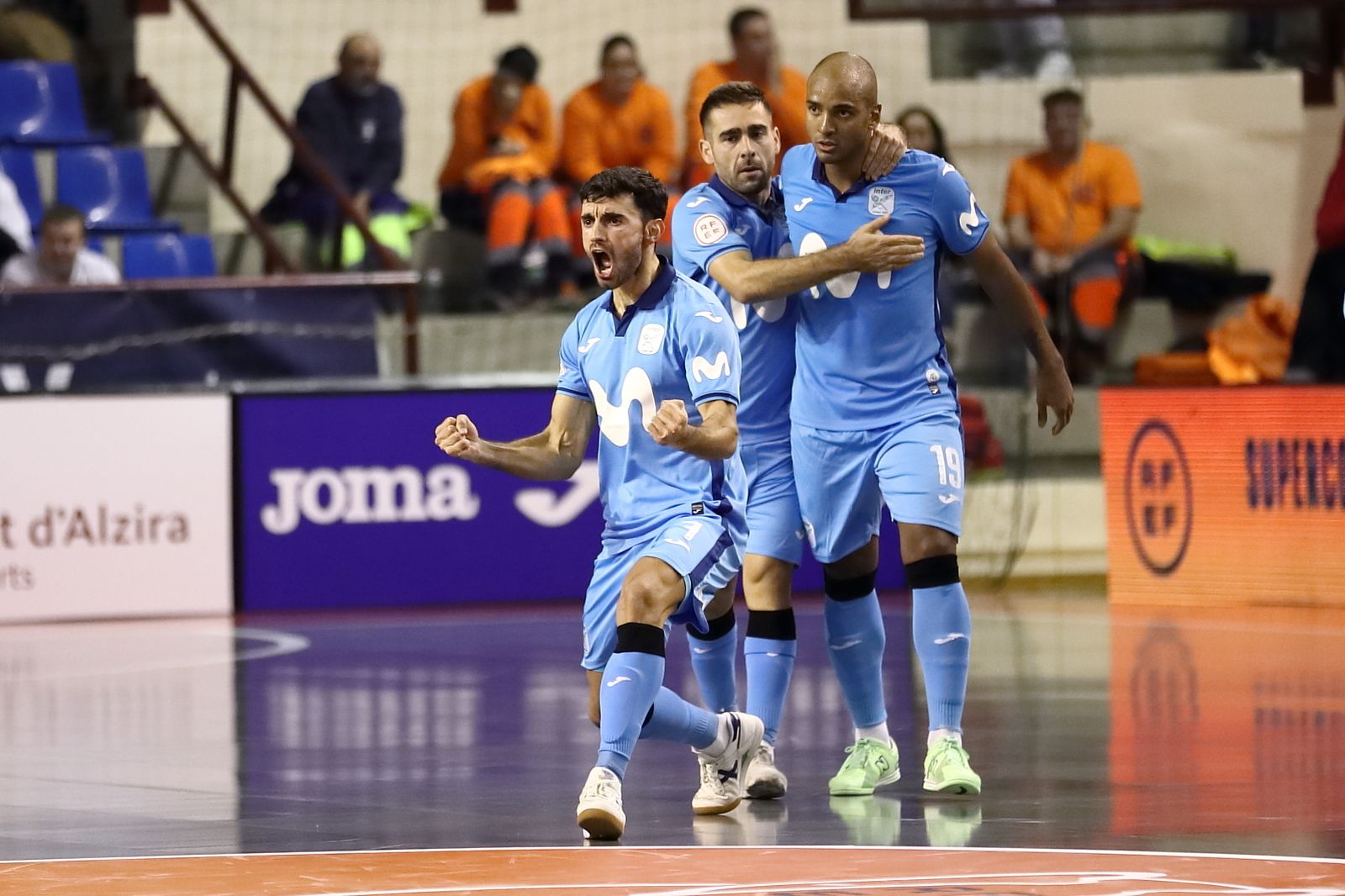 El BeSoccer UMA Antequera - Movistar Inter de la Supercopa, en fotos