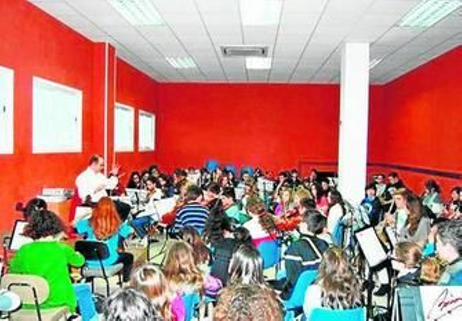 Ensayo de la JOPMA al que asistieron los músicos algecireños.