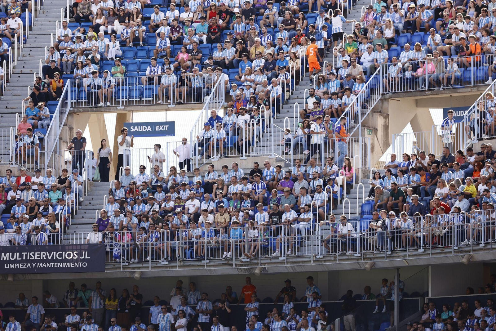Búscate en las gradas de La Rosaleda durante el Málaga-Andorra