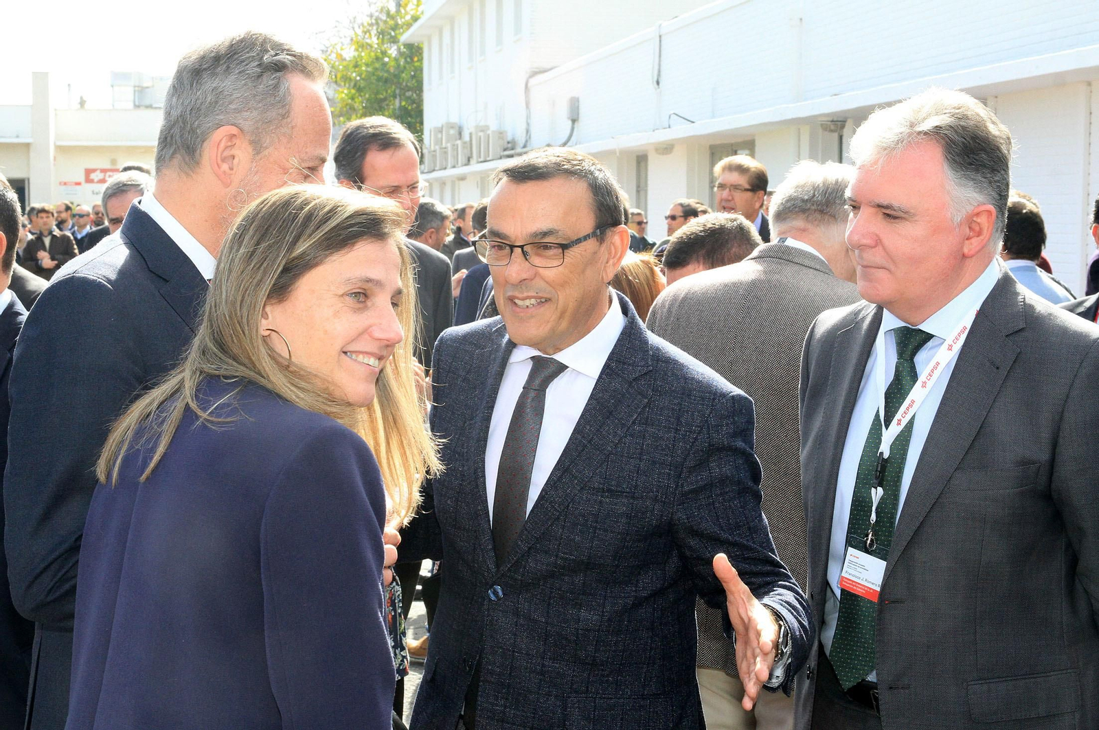 La presidenta de la Junta de Andalucía, Susana Díaz, y el consejero delegado de Cepsa, Pedro Miró, inauguran el proyecto 'Optimización de Aromáticos' de Cepsa, en imágenes