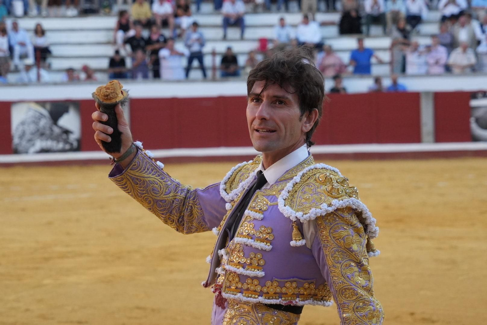 La corrida de toros de Ferrera, Escribano y Lamelas en Pozoblanco, en imágenes