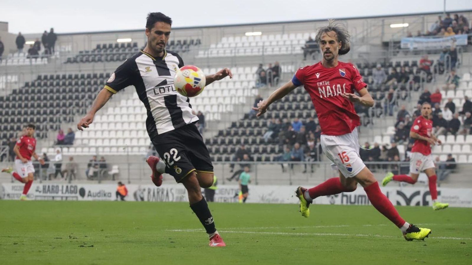 Diego junto a Lolo Guerrero; ambos fallaron un penalti