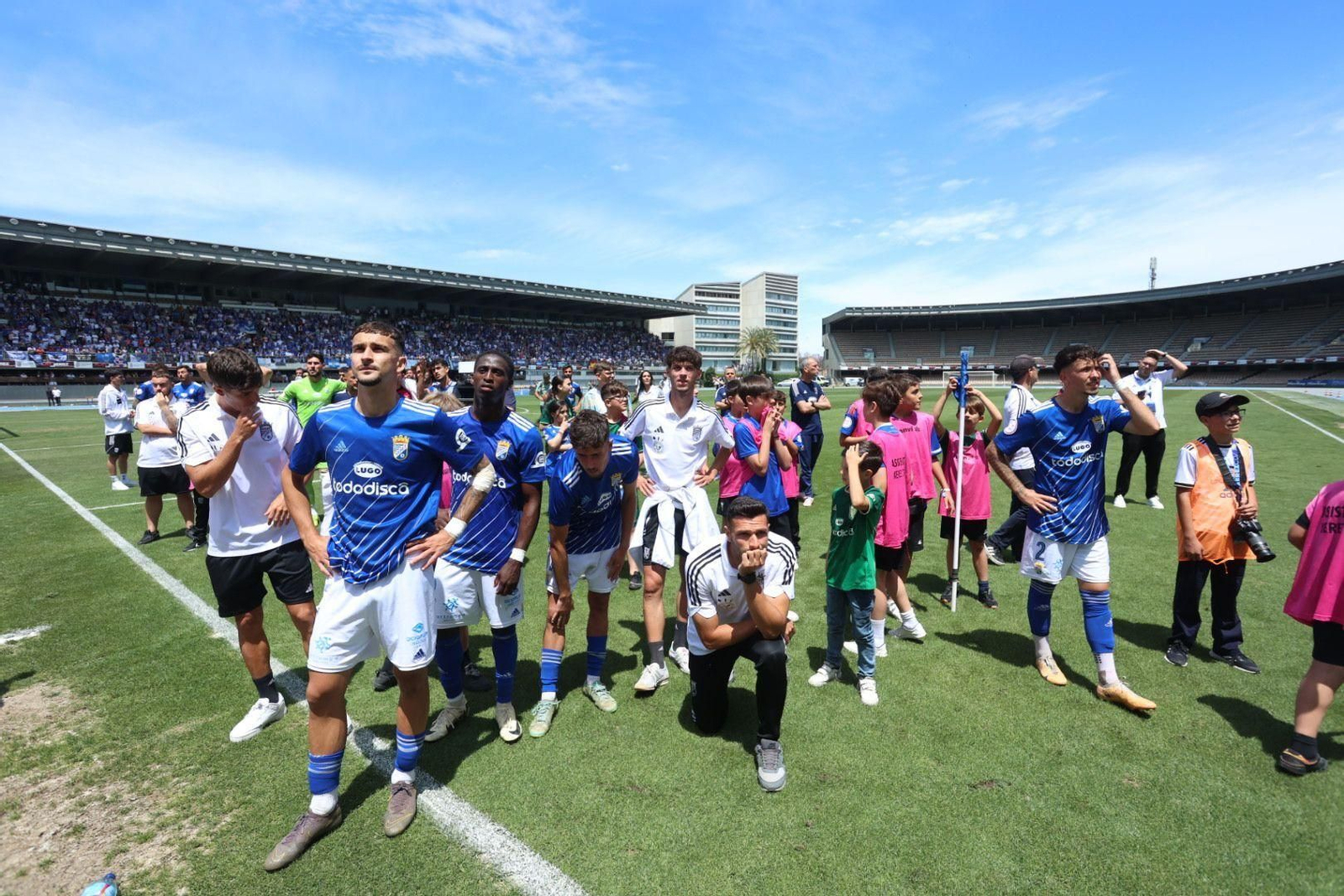 Imágenes de la celebración del Xerez CD del ascenso virtual a Segunda RFEF Imágenes de la celebración del Xerez CD del ascenso virtual a Segunda RFEF