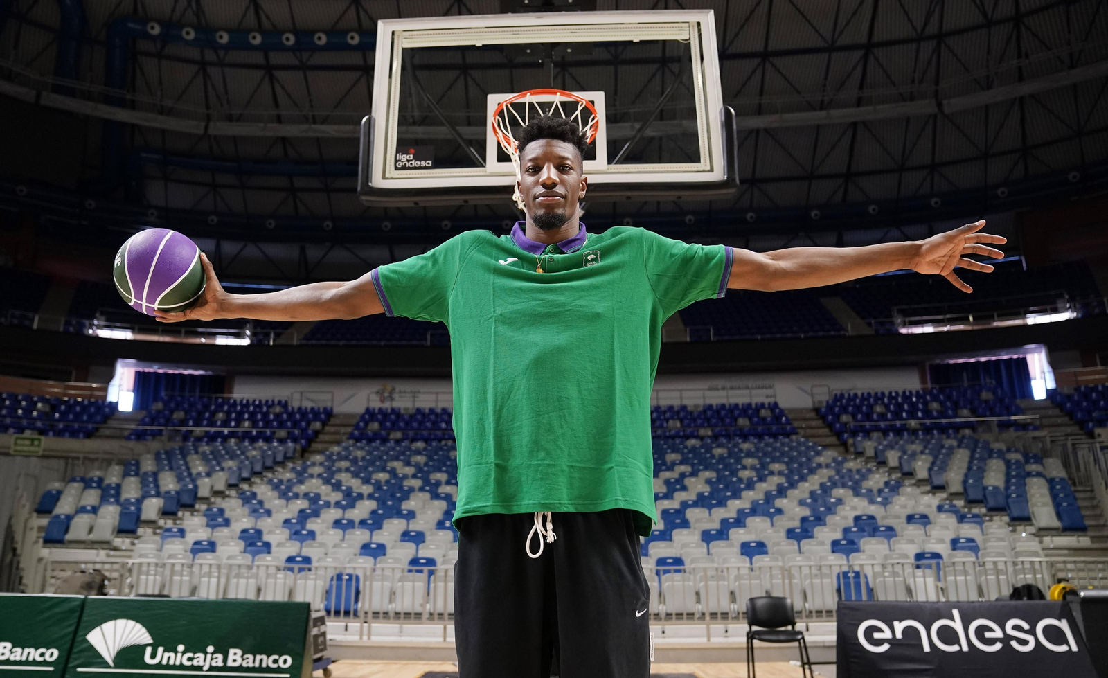 Yankuba Sima ya viste de verde