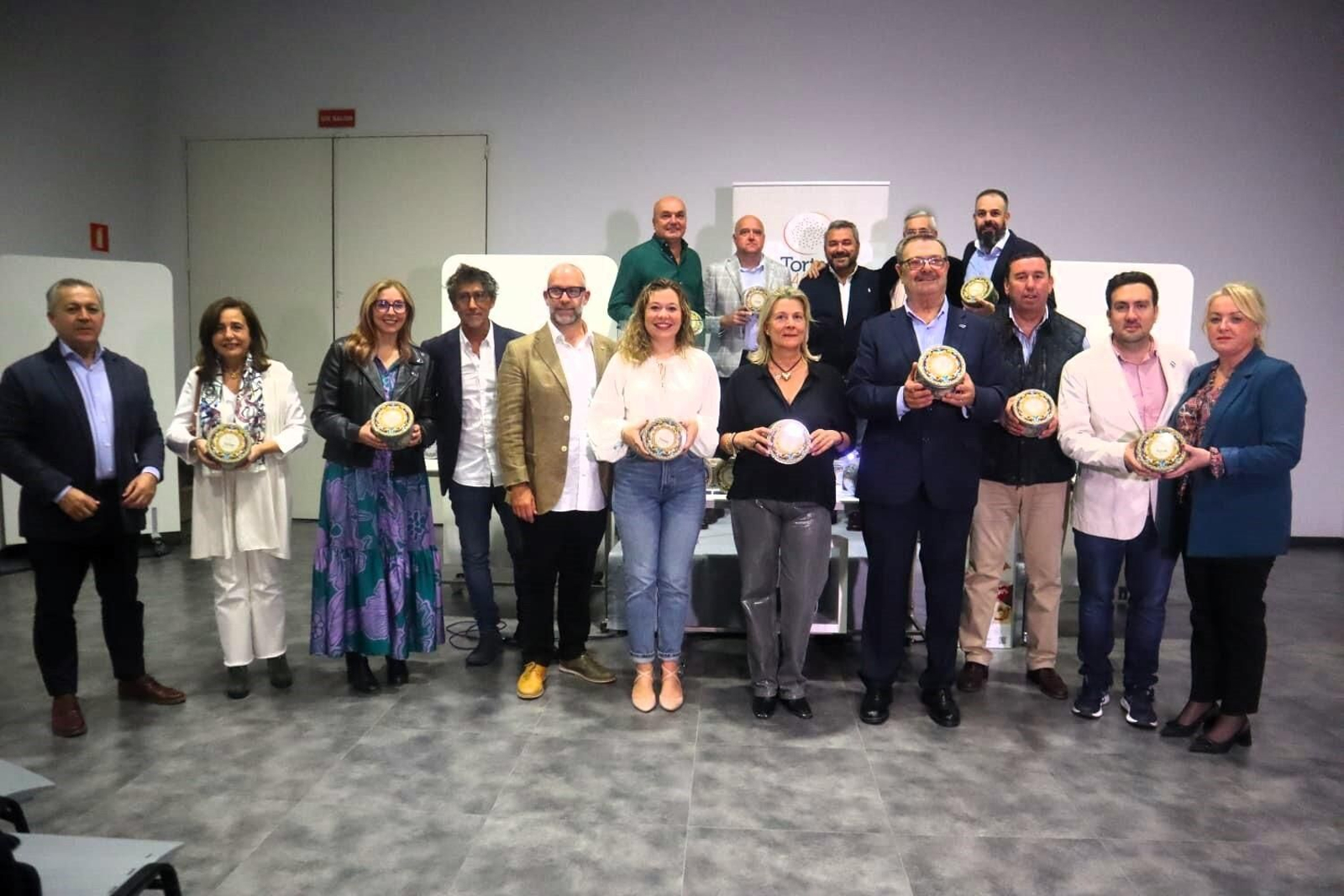 Posado del nuevo envase de las tortas de Alcalá