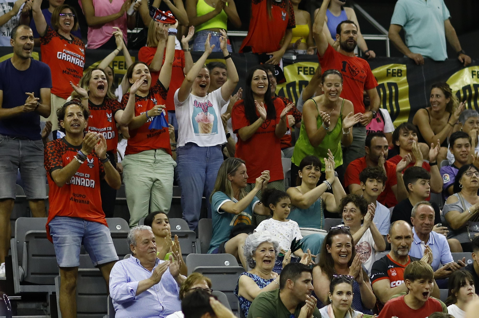 Encuéntrate en el partido del Fundación CB Granada de minibasket