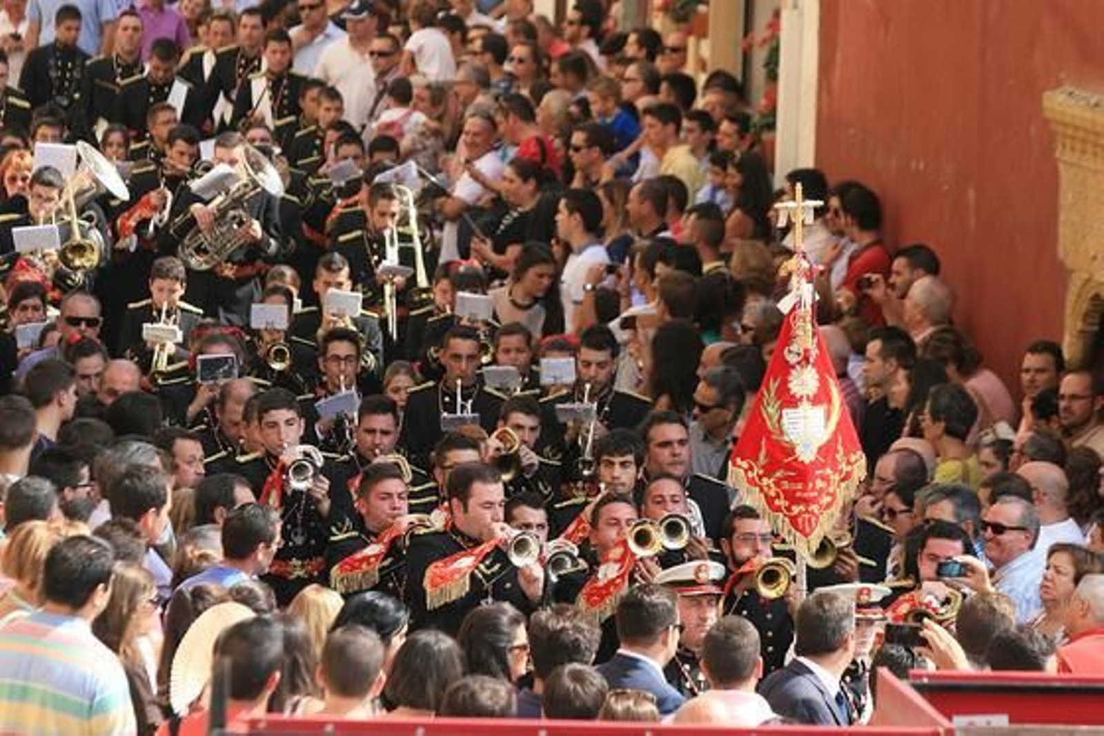Procesión de bandas.

Foto: O.Barrionuevo