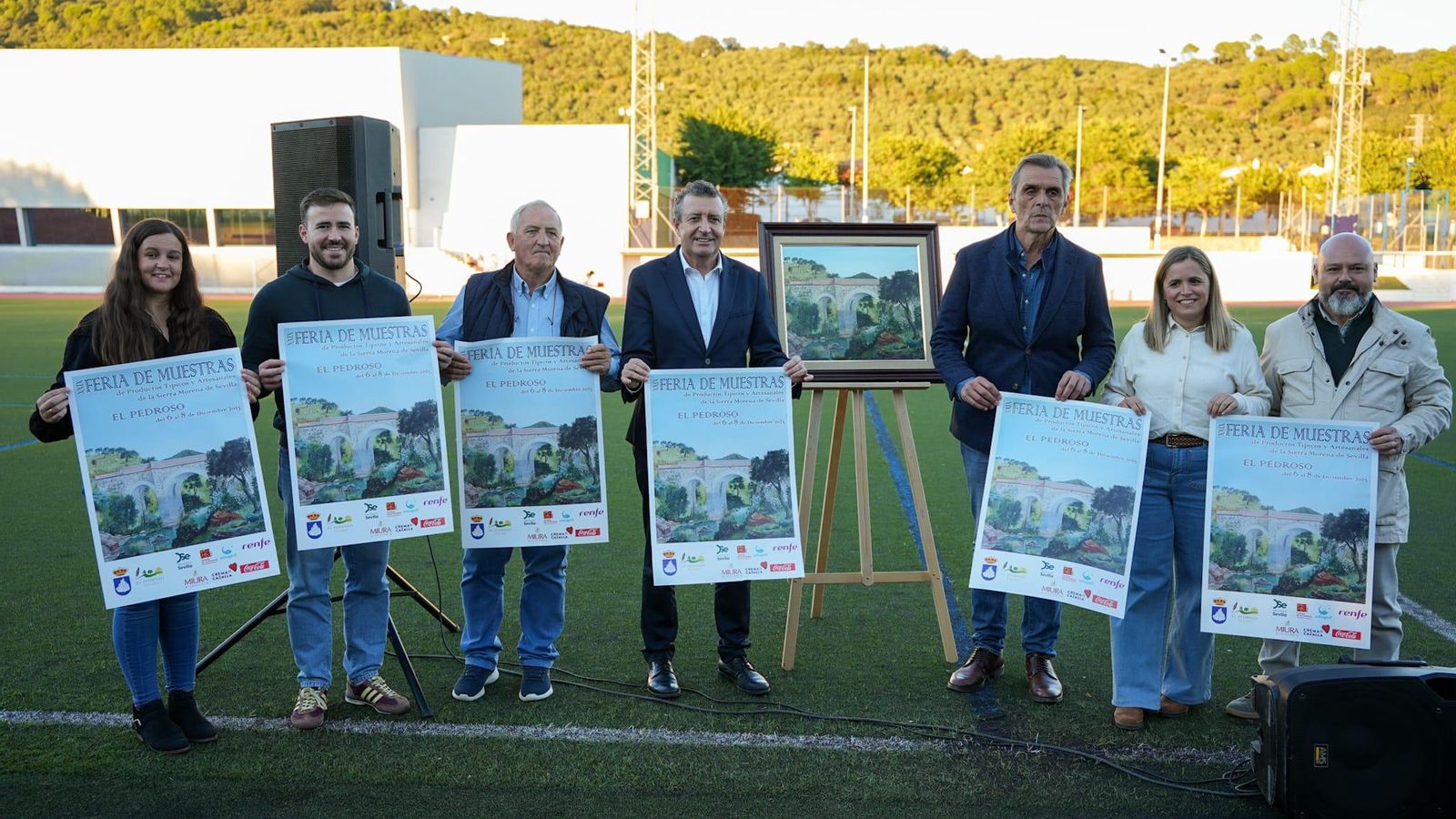 Javier Fernández presenta la la XXIX Feria de muestras de productos típicos y artesanales de la Sierra Morena de Sevilla, en El Pedroso.