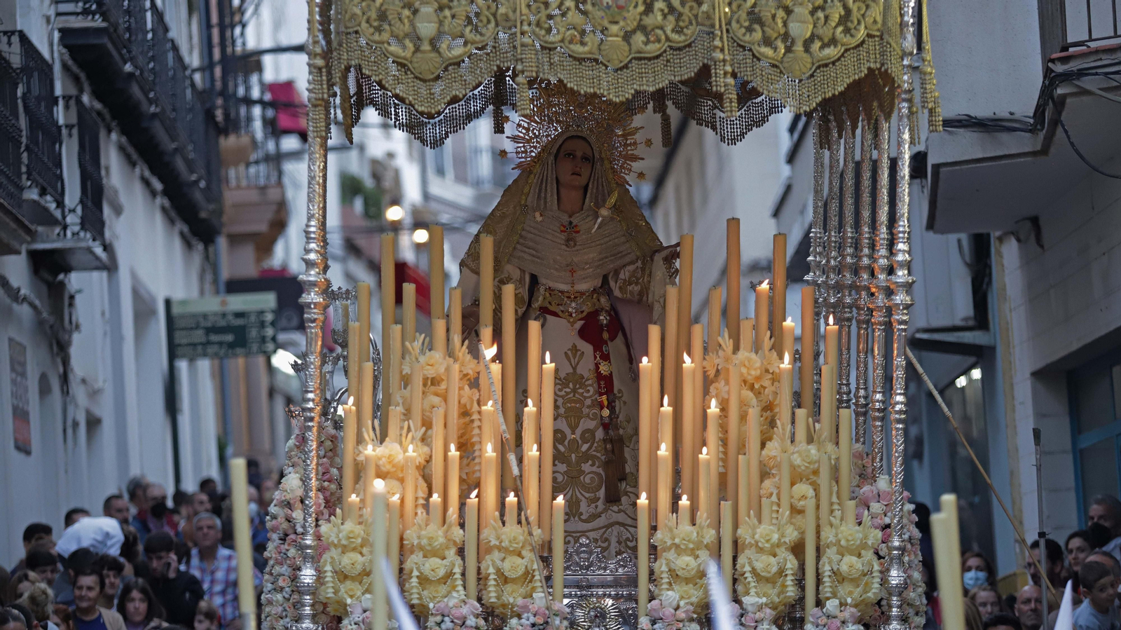 Fotos del Lunes Santo en Algeciras: La Columna y la Legión