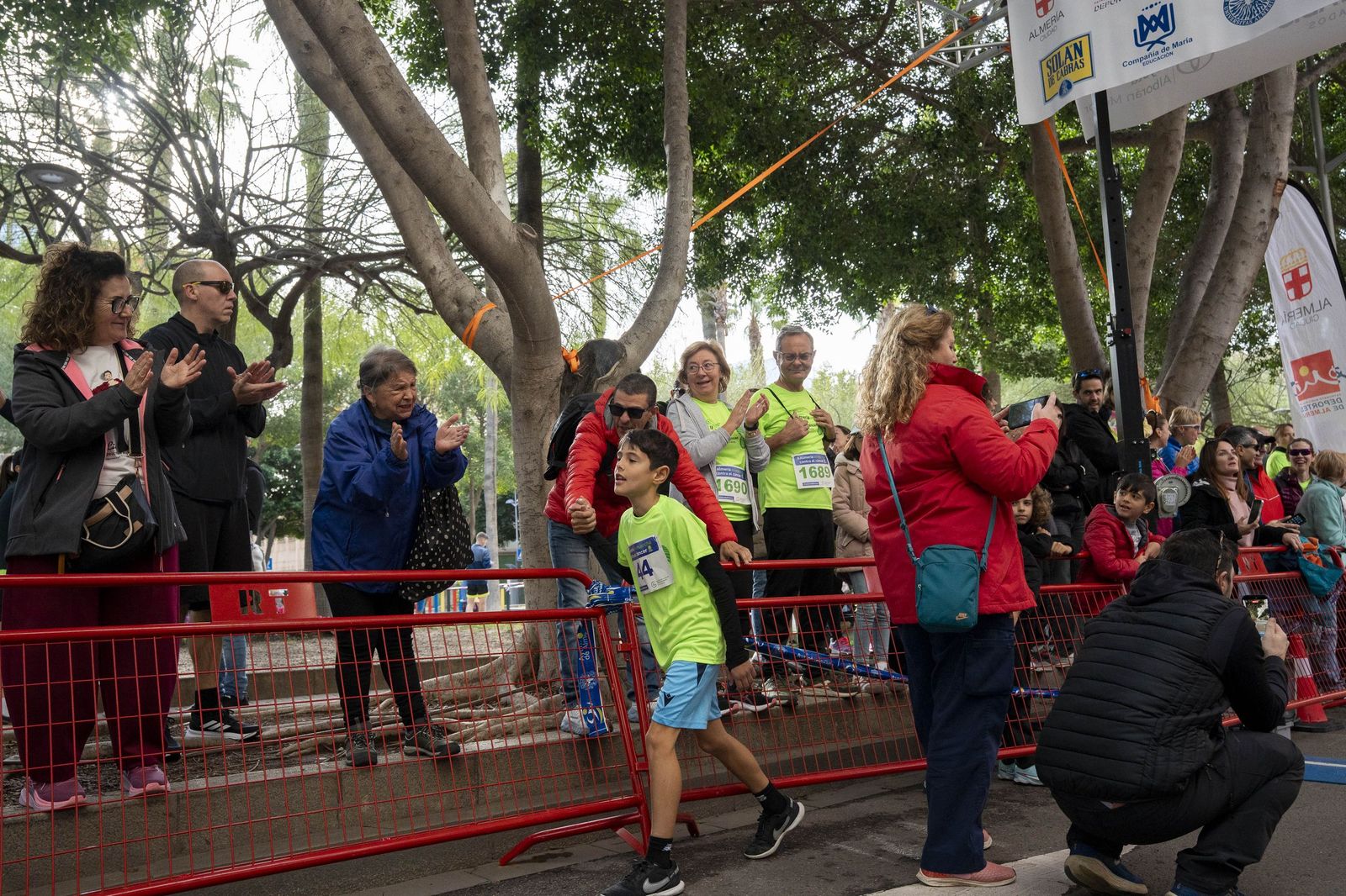 Almería corre unida contra el cáncer en una jornada solidaria