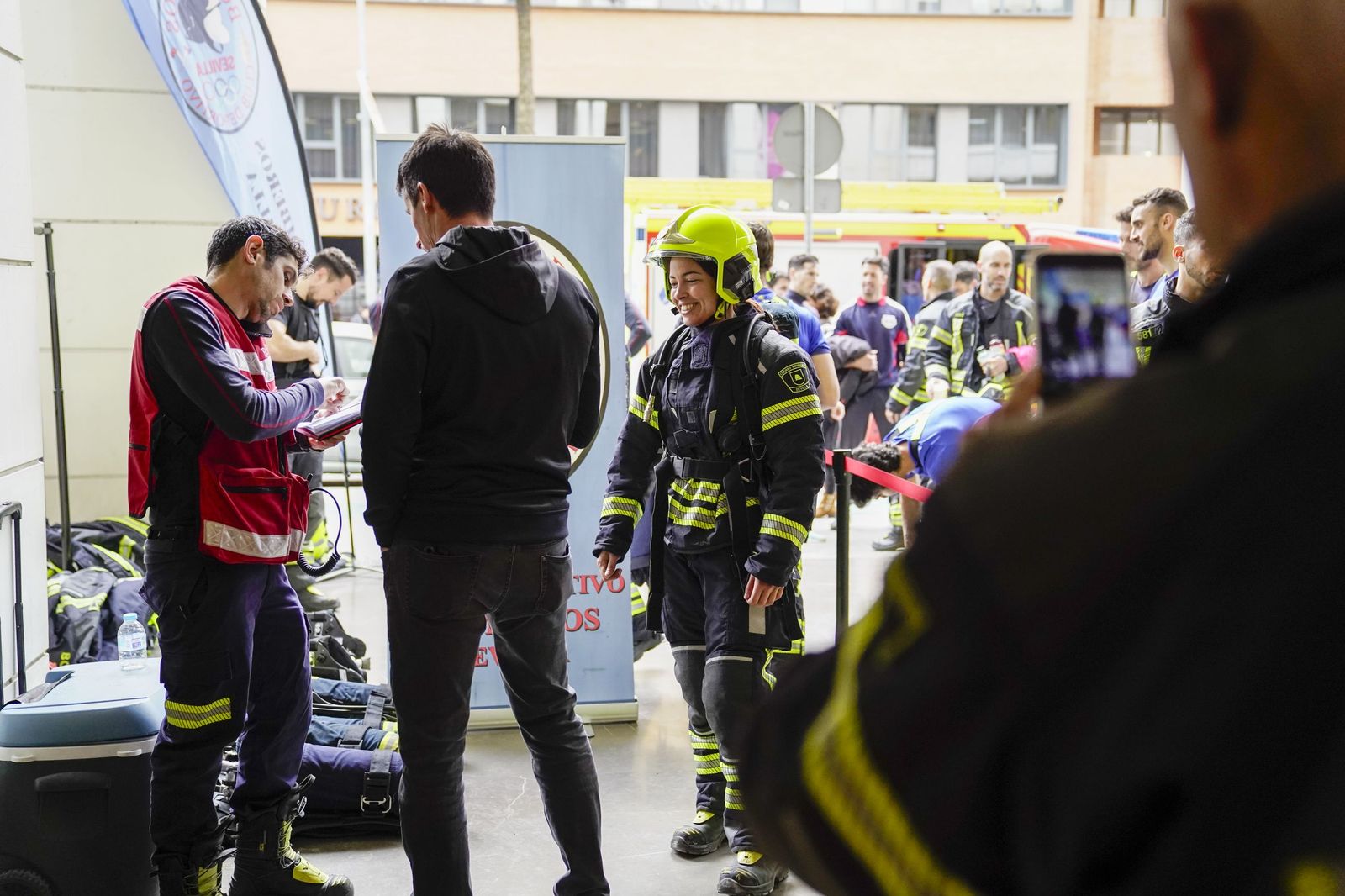 La cronoescalada de los bomberos en la Torre de los Remedios, todas las fotos