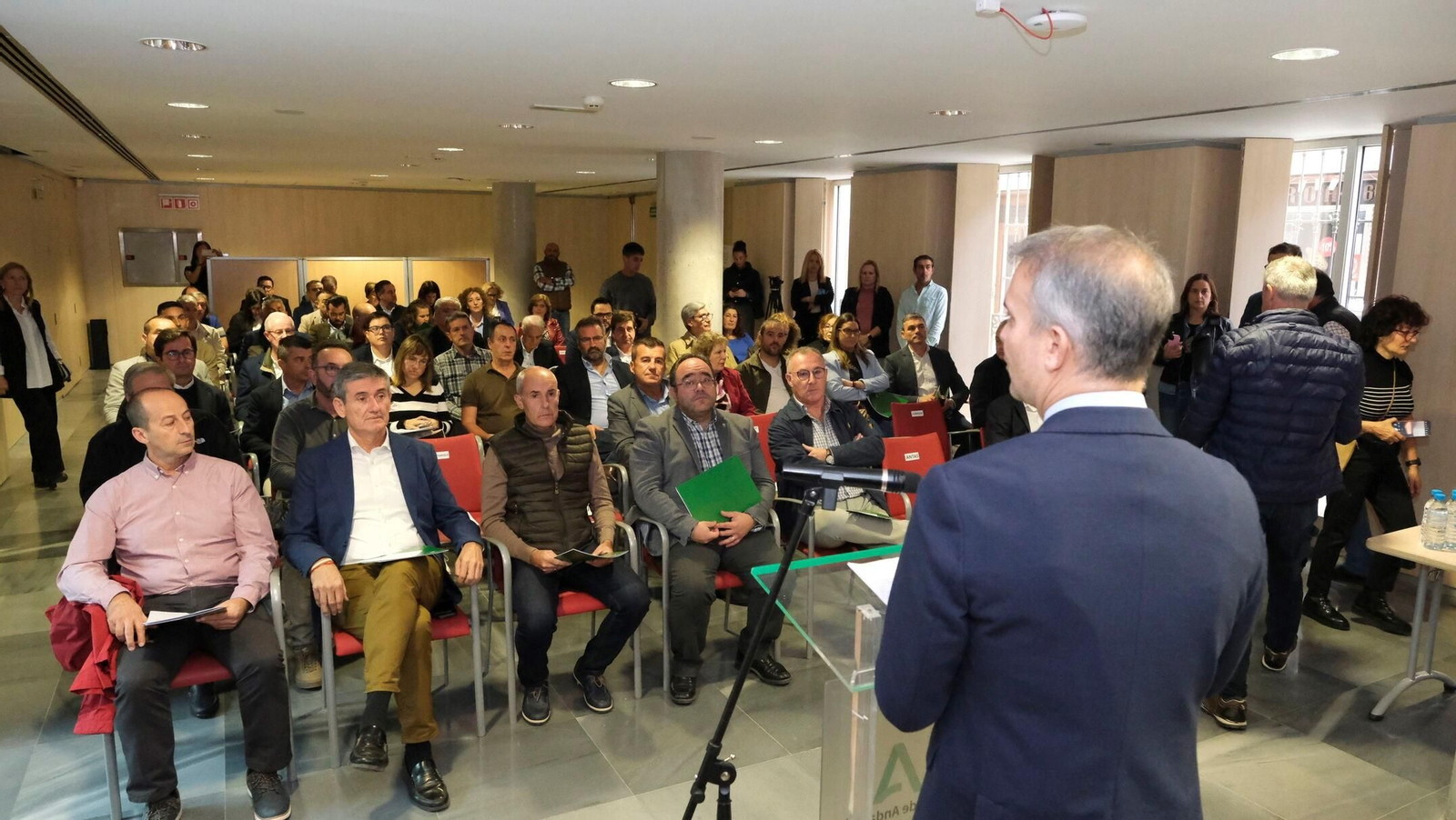 Entrega de ayudas a entidades locales por parte de la delegación de empleo.