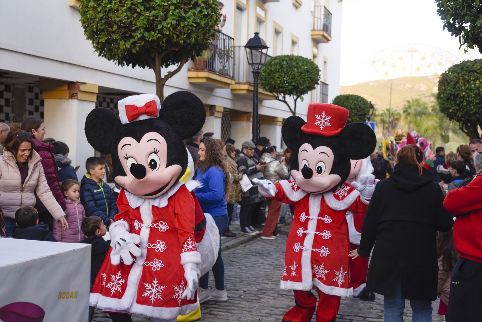 Búscate en las fotos de la cabalgata de Reyes Magos 2026 en San Roque