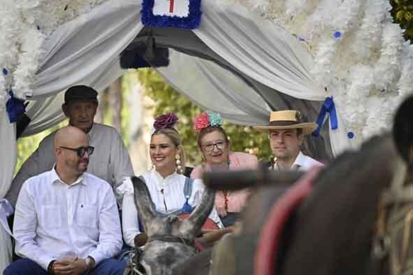 Las mejores imágenes de los peregrinos en la salida de Emigrantes