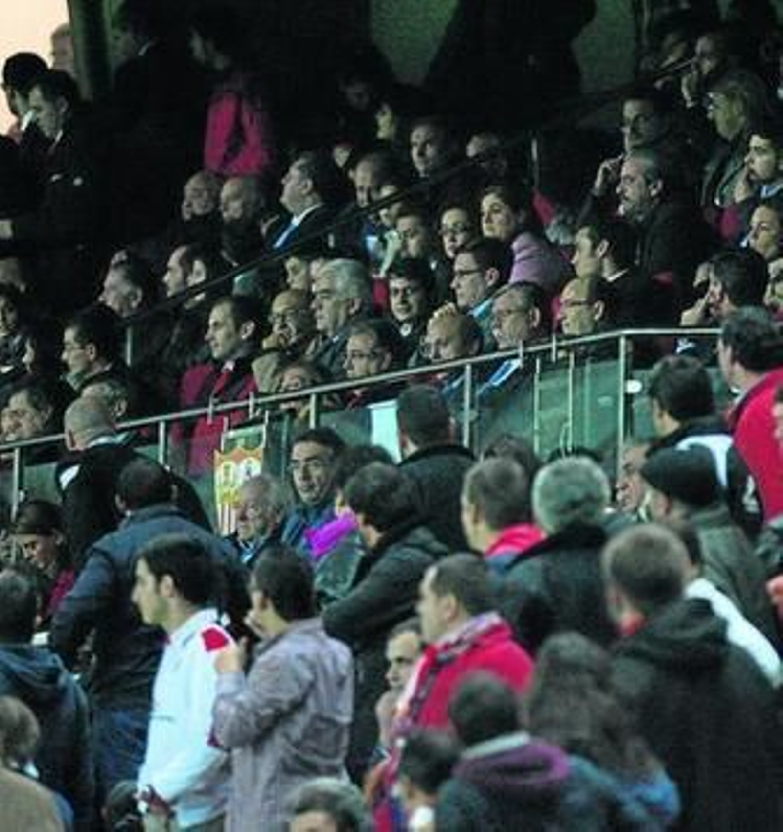 Aficionados de Preferencia se vuelven hacia el palco para protestar contra José María del Nido.