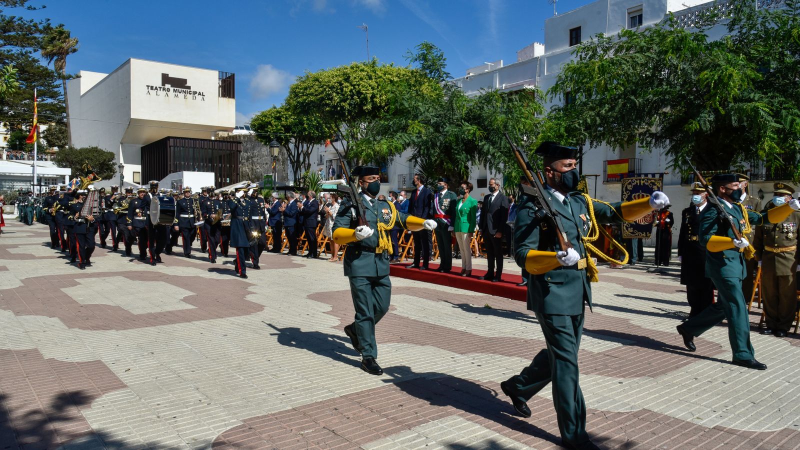 Las fotos de los actos de la Guardia Civil en Tarifa por la festividad de la Virgen del Pilar