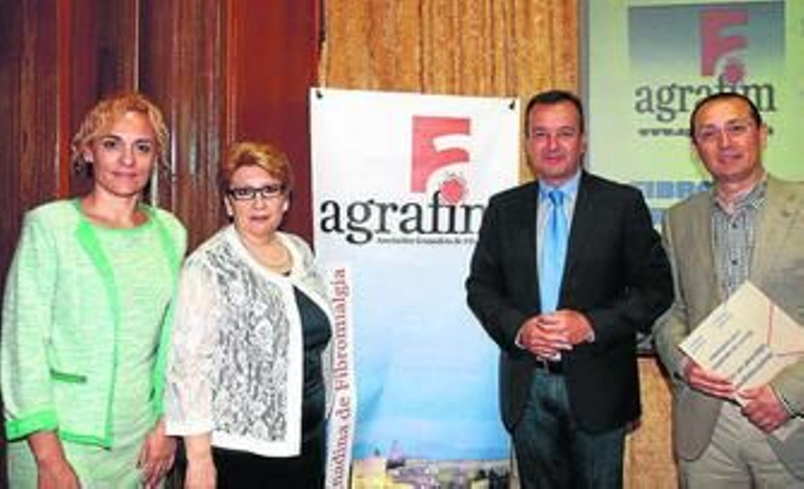 Representantes de todas las administraciones comparecen junto con la presidenta de Agrafim.