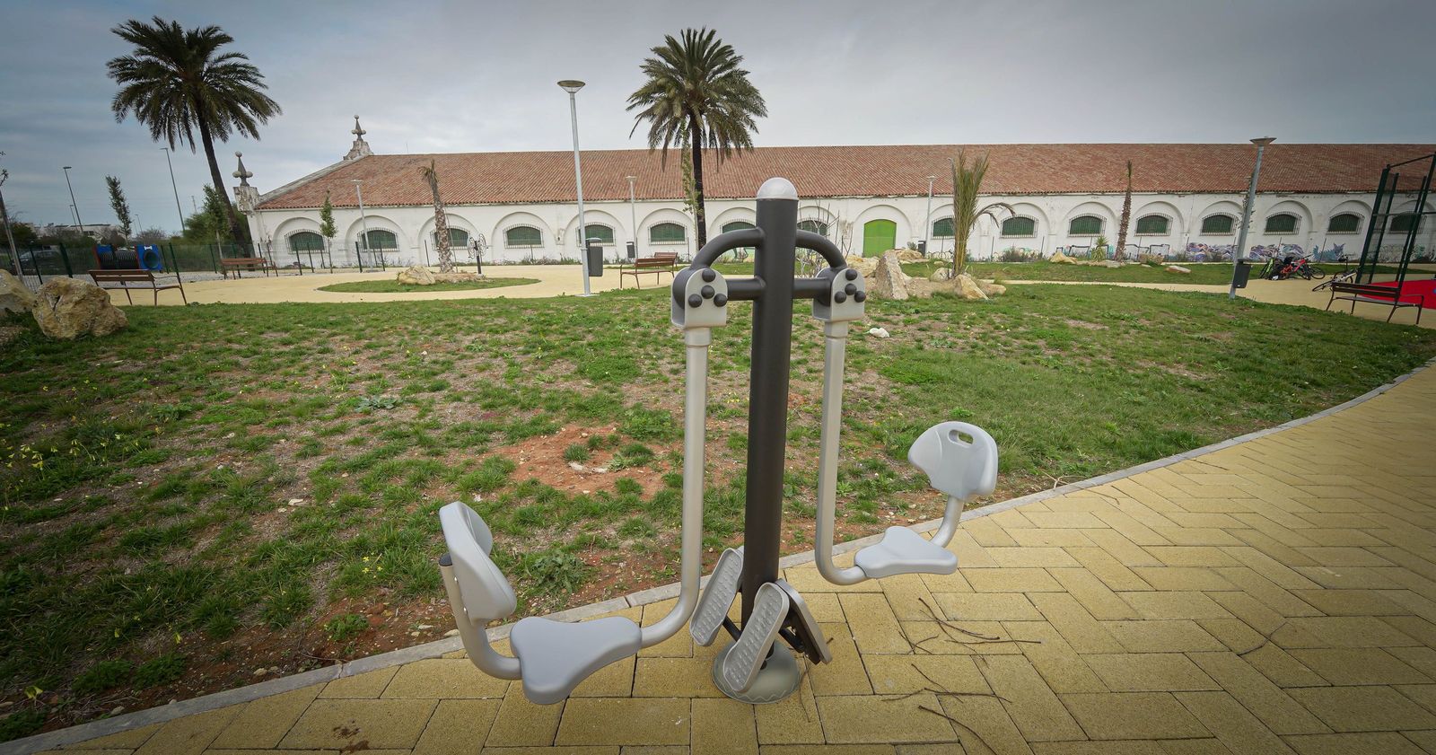 Imágenes del nuevo parque infantil de Croft en Jerez