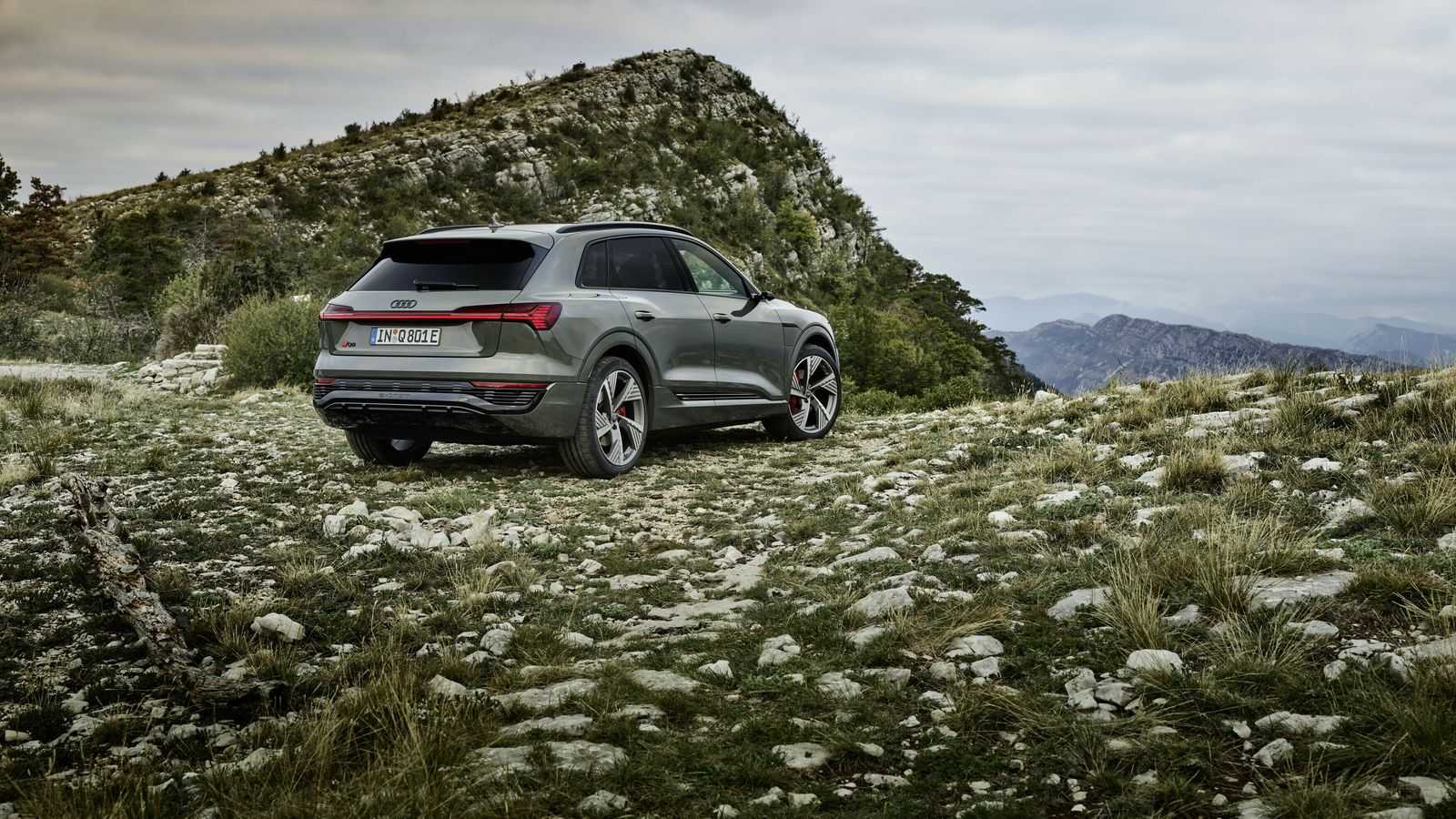 El SUV es 2.500 euros más económico, a igualdad de equipamiento de serie y motor, que el Sportback.