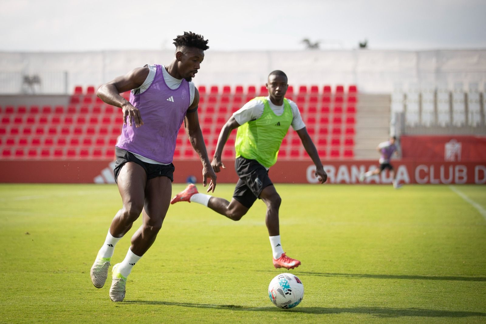 Las imágenes del entrenamiento del Granada CF