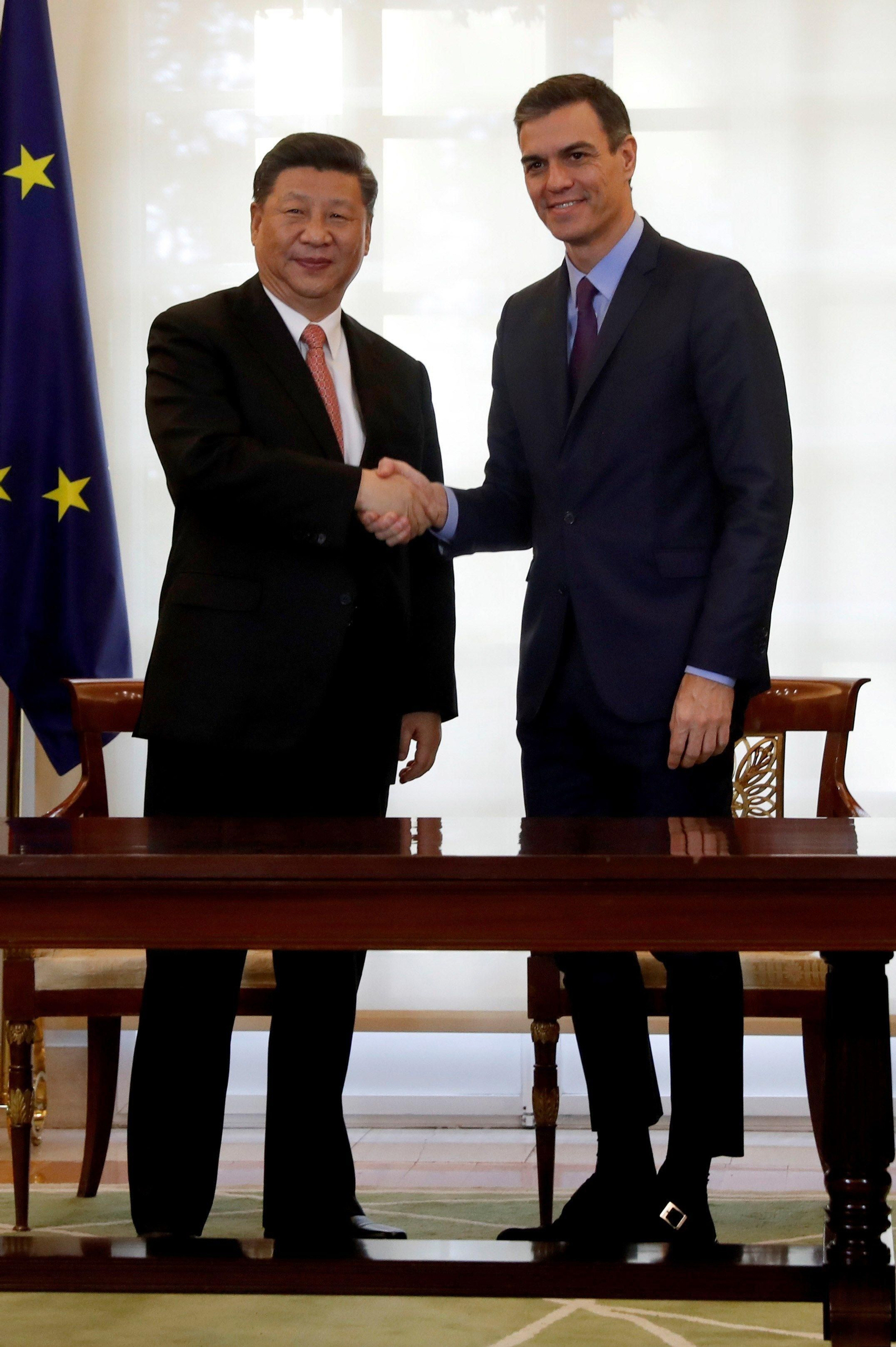 Imagen de archivo de Pedro Sánchez con el presidente chino, Xi Jinping