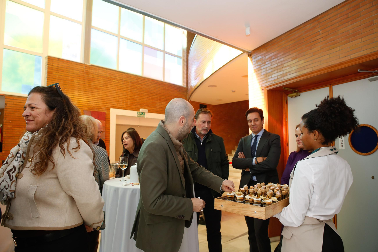Las fotos del desyuno-coloquio "Brexit: repercusiones socioeconómicas y fiscales en La Línea y el Campo de Gibraltar"