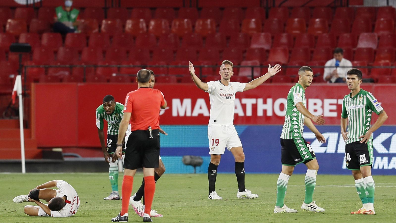 Mateu Lahoz pitará su cuarto derbi, el primero en Heliópolis.