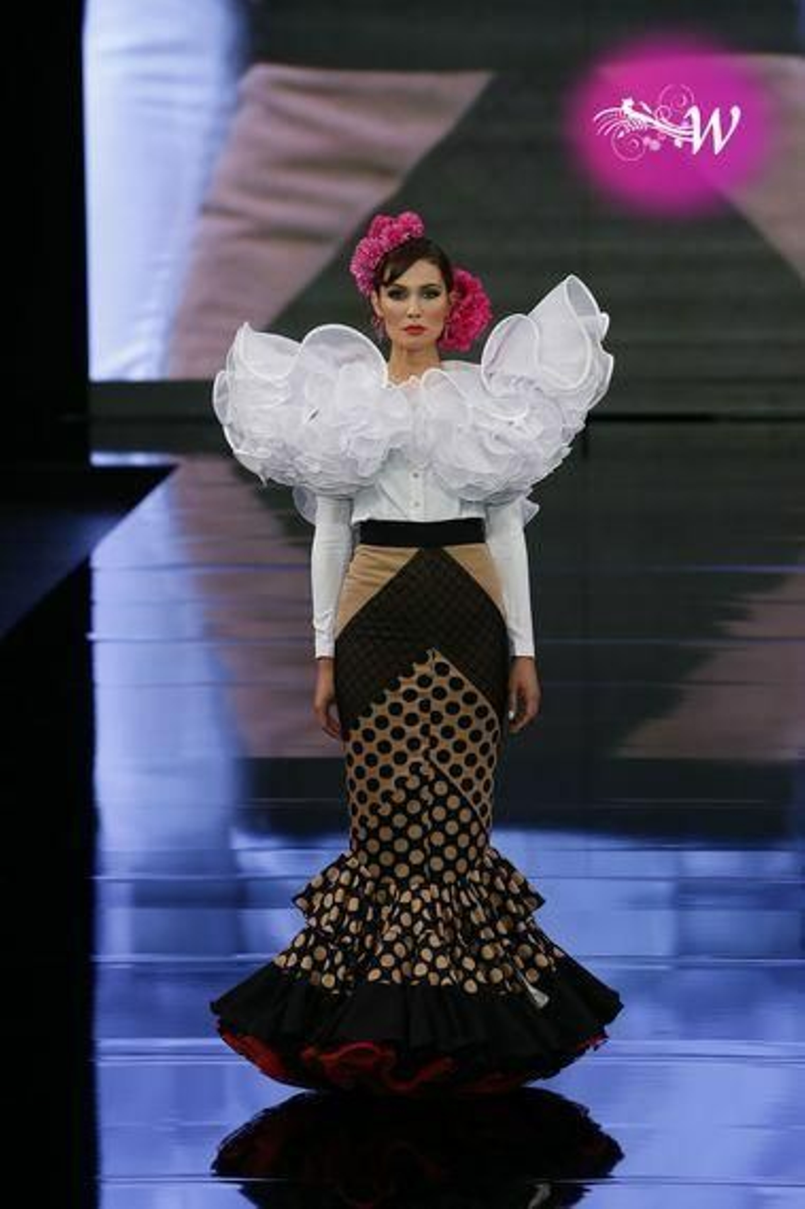 Verónica de la Vega presenta su colección de flamenca en SIMOF 2020, estas son las fotos