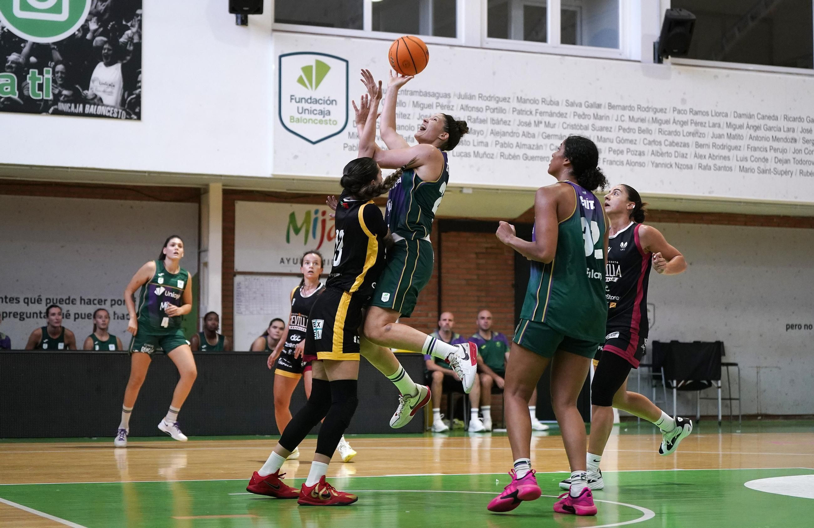 El Unicaja Mijas vence 88-67 al Sevilla Femenino