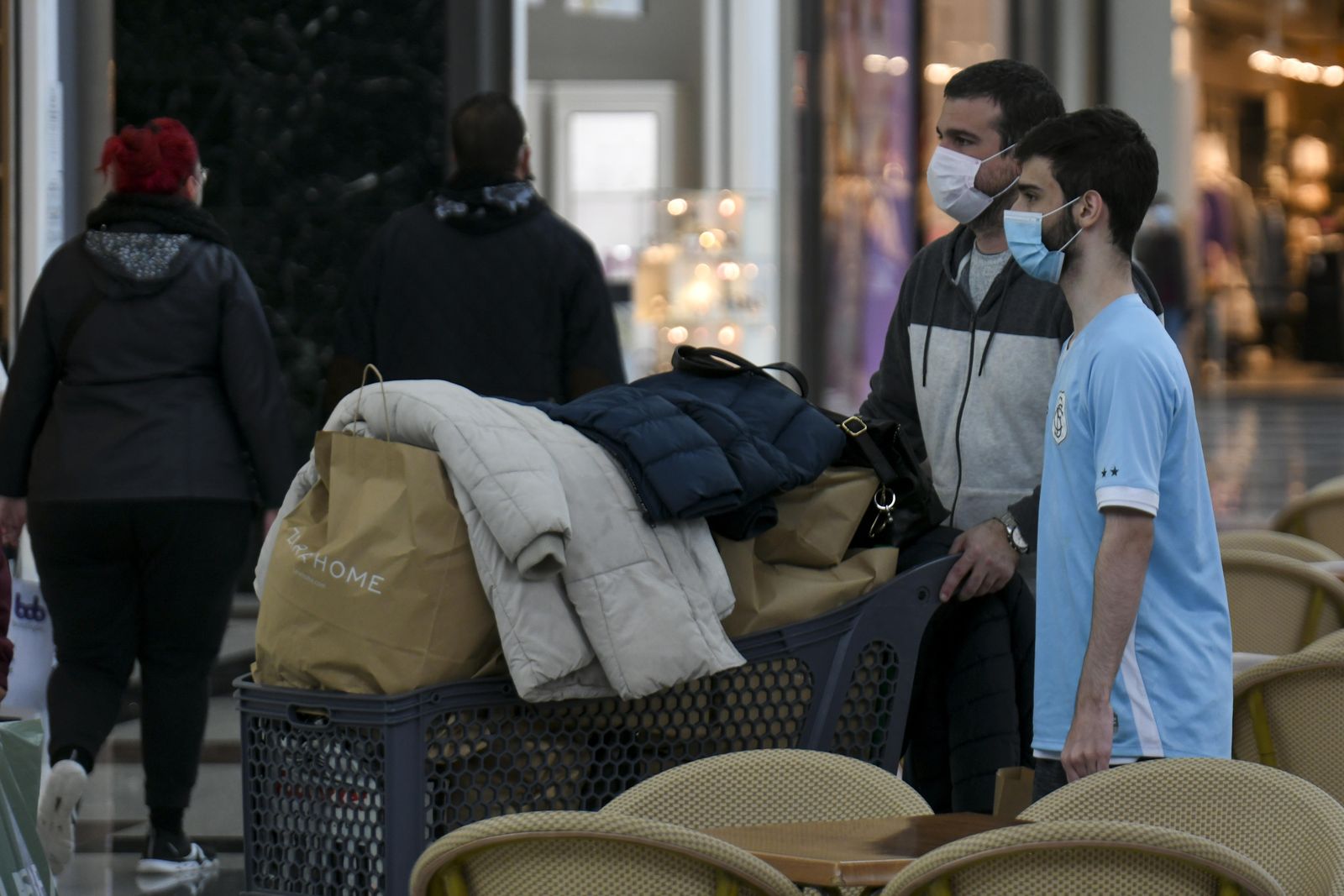 Fotos: las rebajas en el Nevada Shopping de Granada
