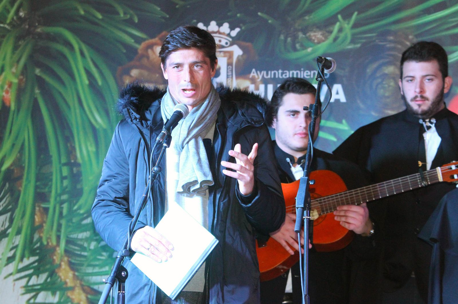 Imágenes del cuentacuento de la Navidad de Huelva Información.