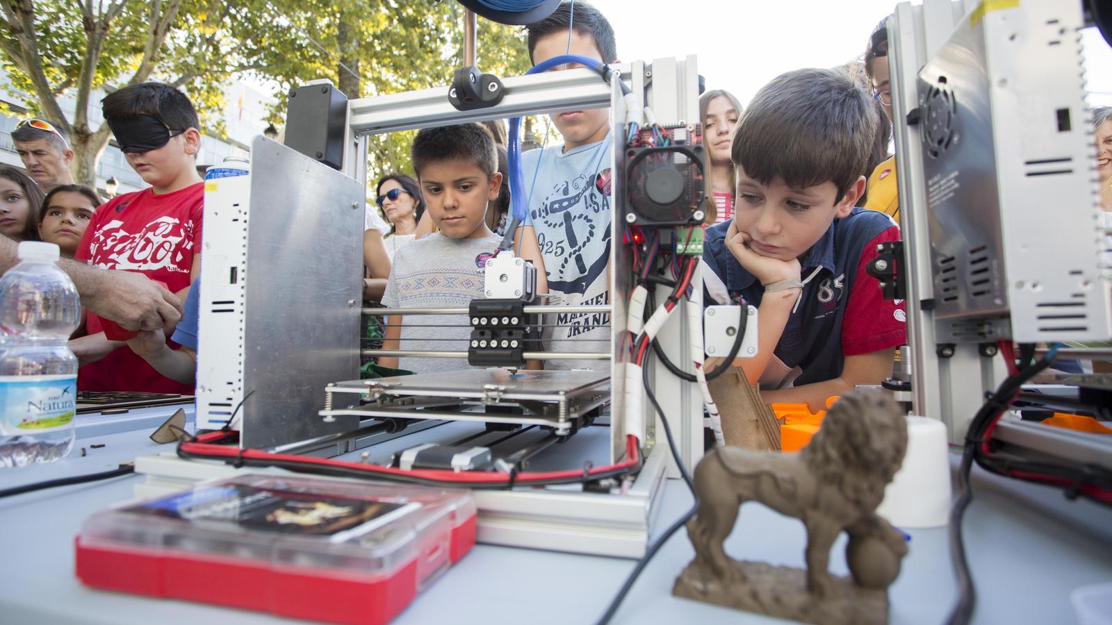 La  impresora 3D del Fab Lab en la Noche de los Investigadores