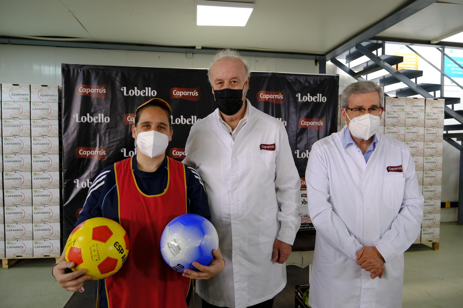 Fotogalería de la visita de Vicente del Bosque a Grupo Caparrós.