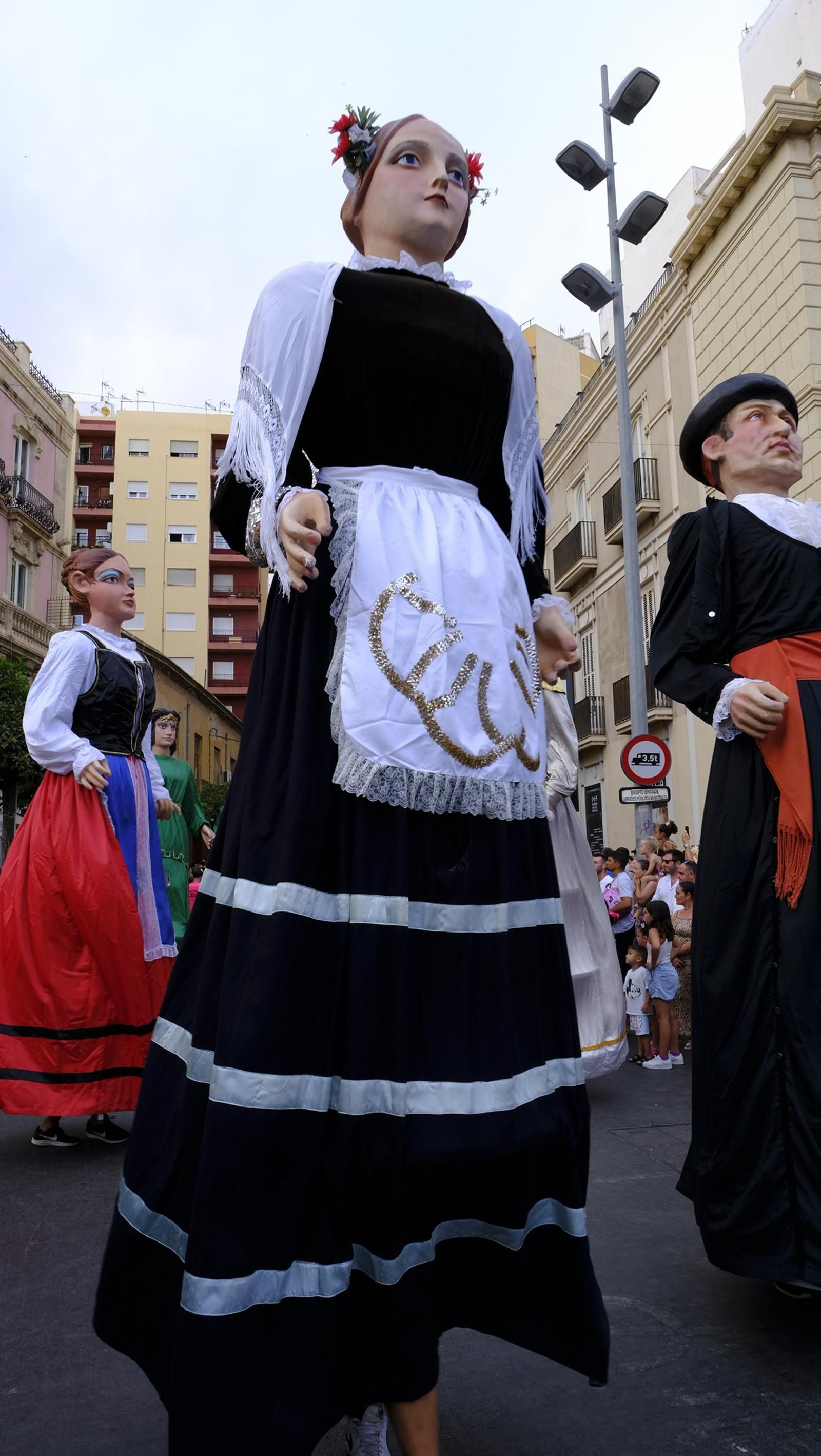 Las mejores imágenes de la Batalla de Flores de Almería