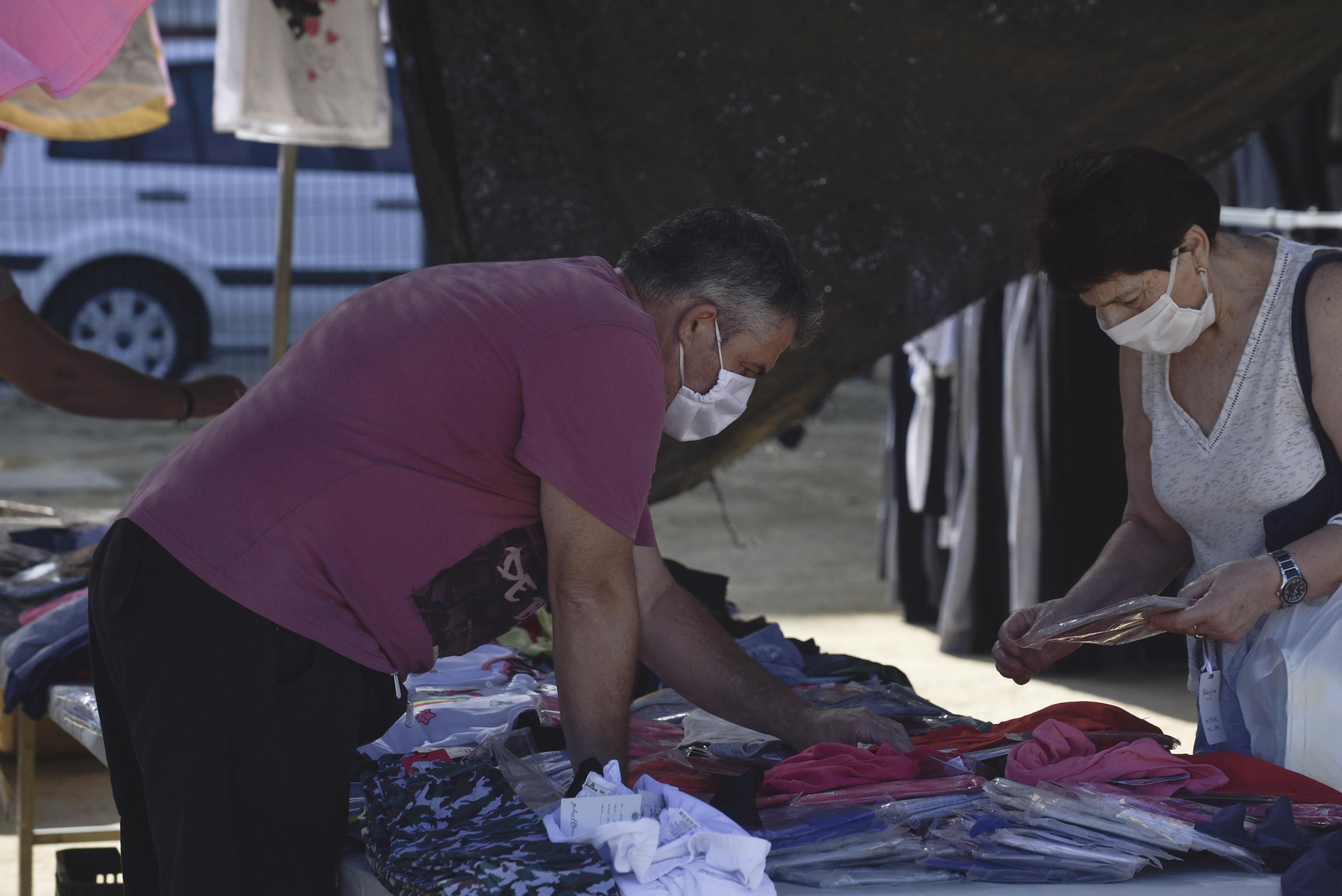 Reabre el mercadillo después del confinamiento
