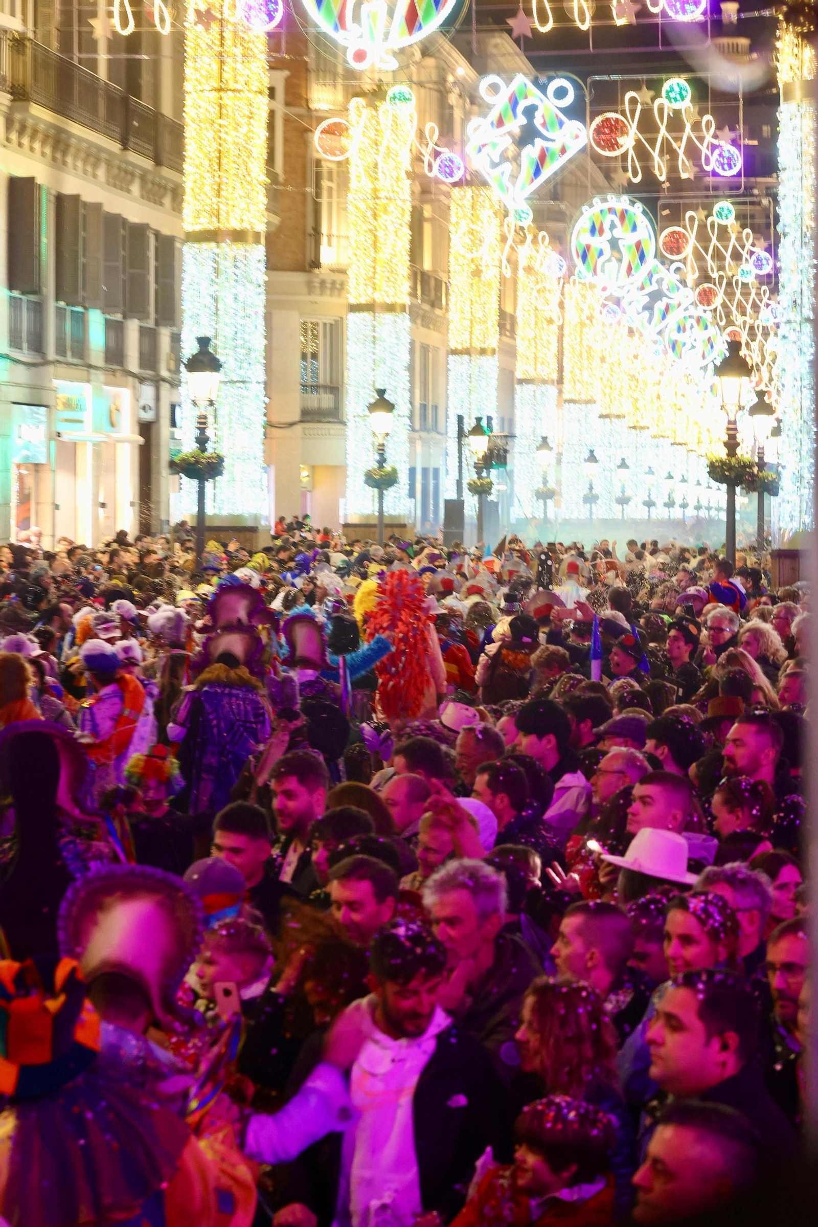 La Batalla de las Flores del Carnaval de Málaga 2024, en fotos