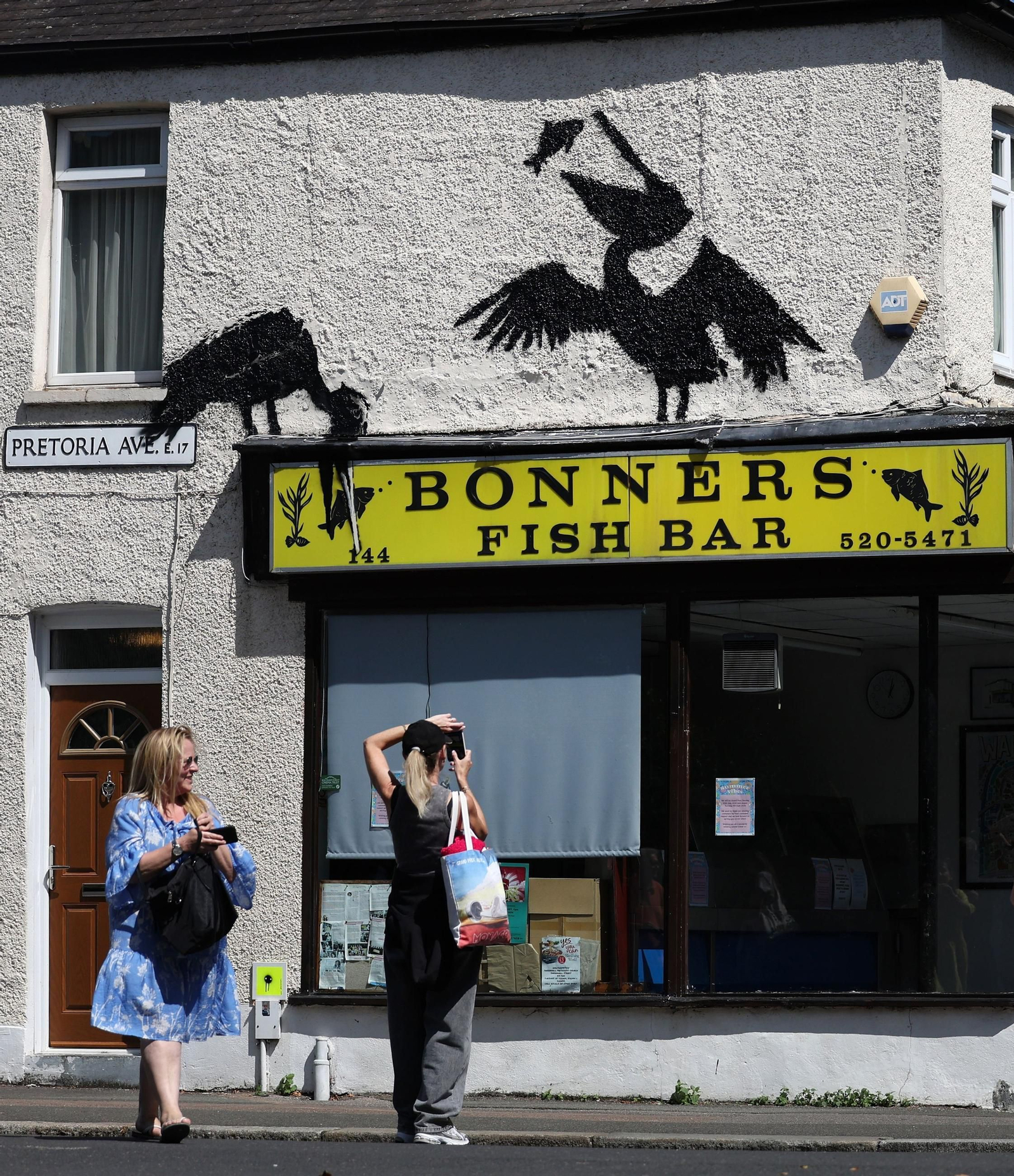 La serie animal del artista Banksy, al completo