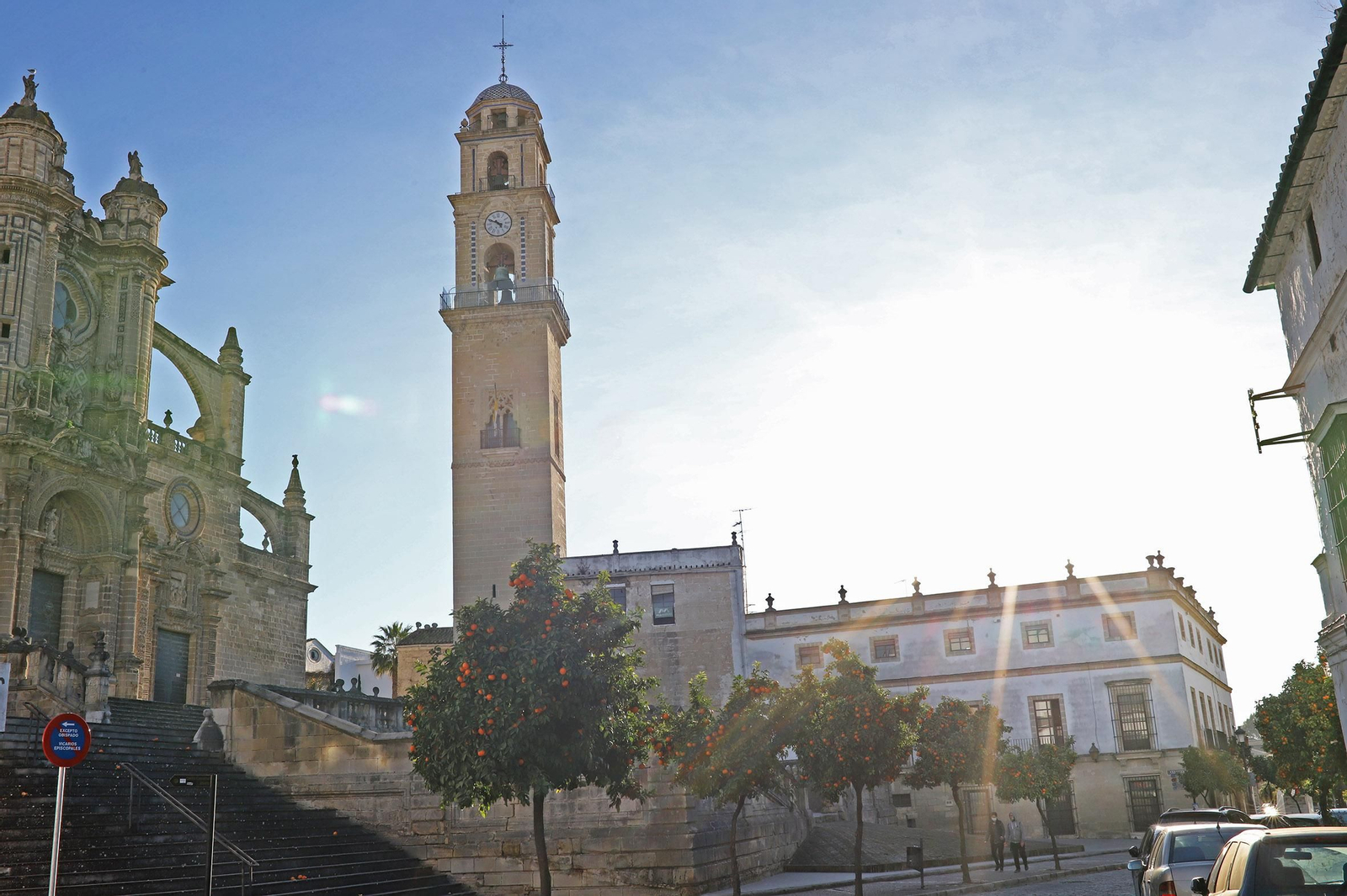 Imagen de la torre de la Catedral de Jerez. Imagen de la torre de la Catedral de Jerez.