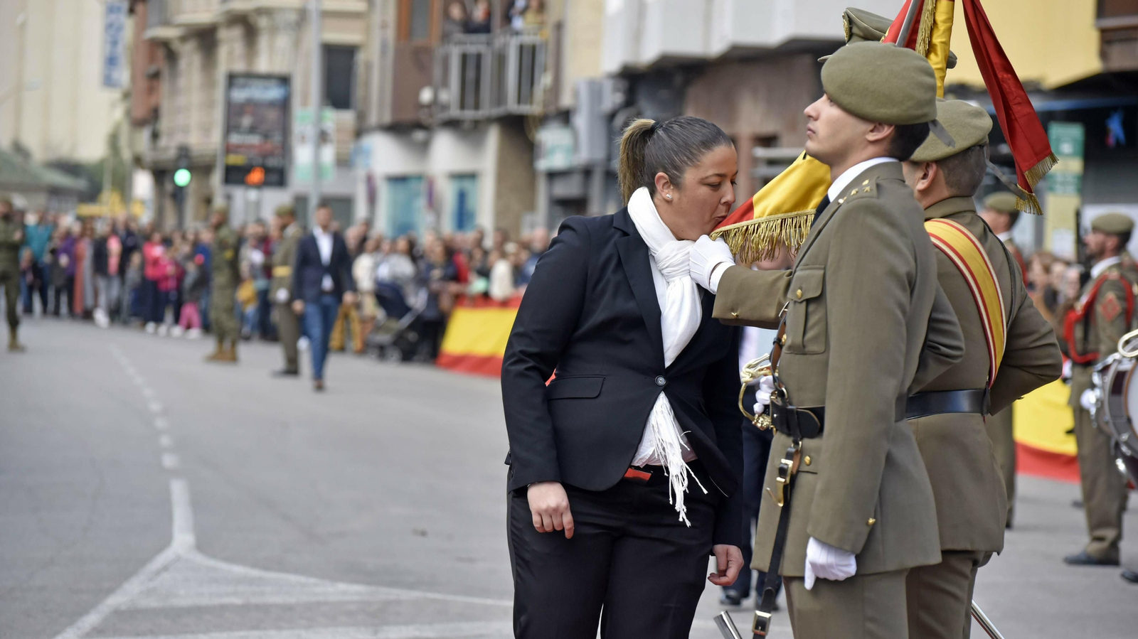 Las mejores fotos de la jura de bandera civil en La Línea
