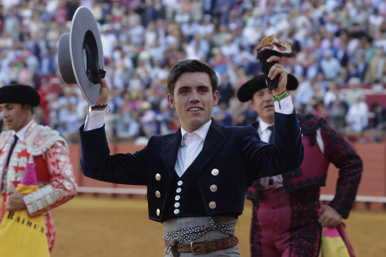 Imágenes de la corrida de rejones en la Maestranza de Sevilla