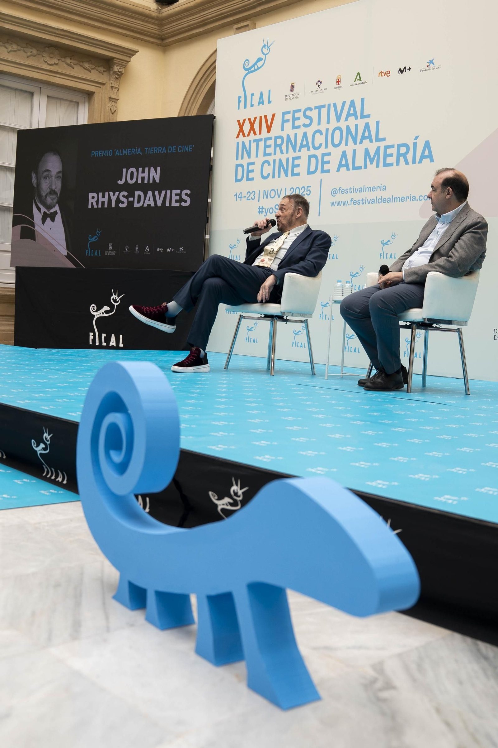 La estrella a JOHN RHYS-DAVIES luce en el paseo de la fama de Almería