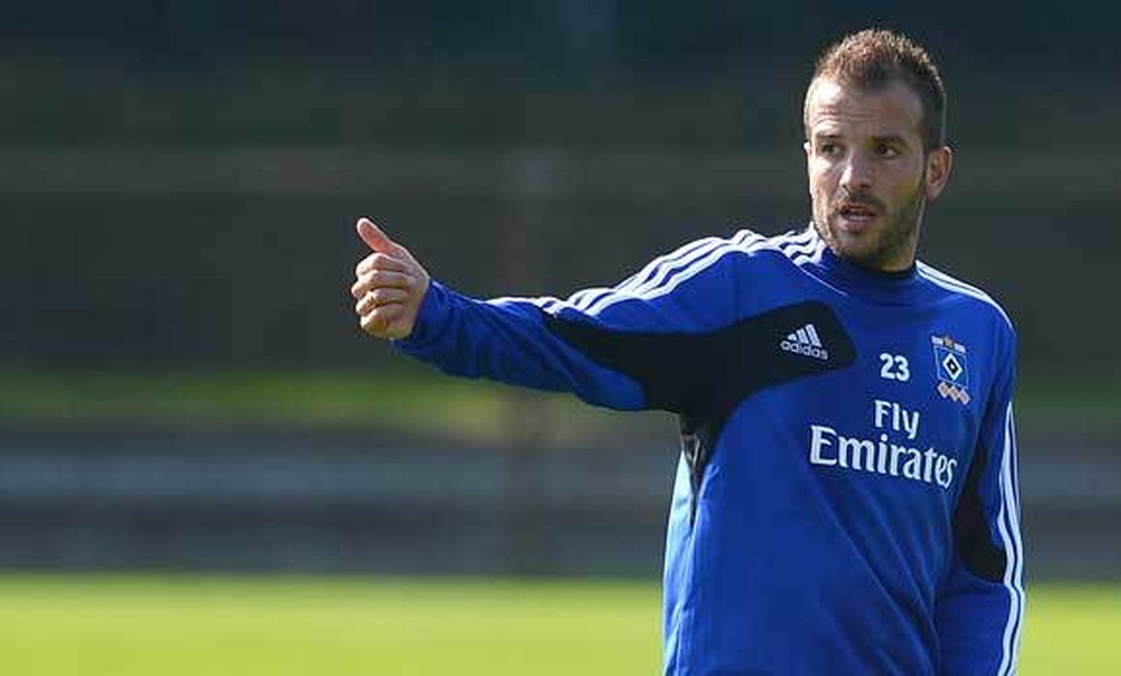 Van der Vaart dice que le gustaría acabar su carrera en el Cádiz