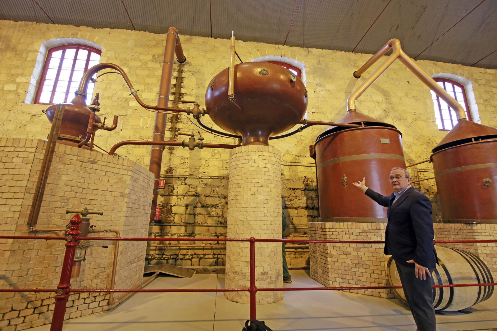 Inicio de la destilación del brandy Lepanto