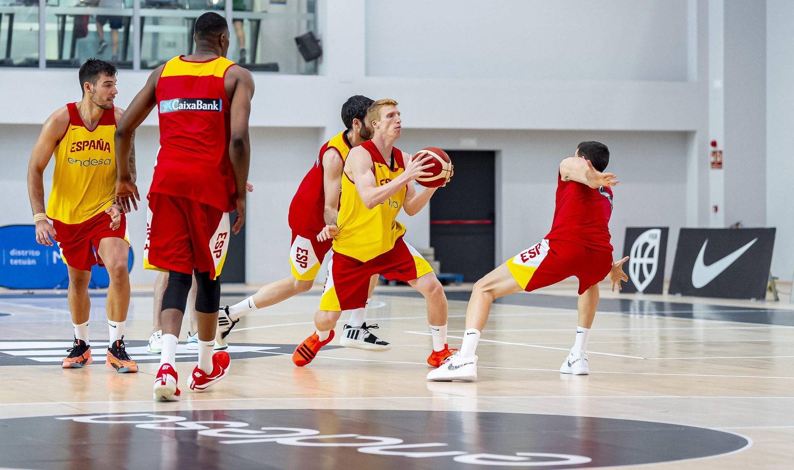 España vuelve a trabajar en Madrid con Alberto Díaz y Yankuba Sima España vuelve a trabajar en Madrid con Alberto Díaz y Yankuba Sima