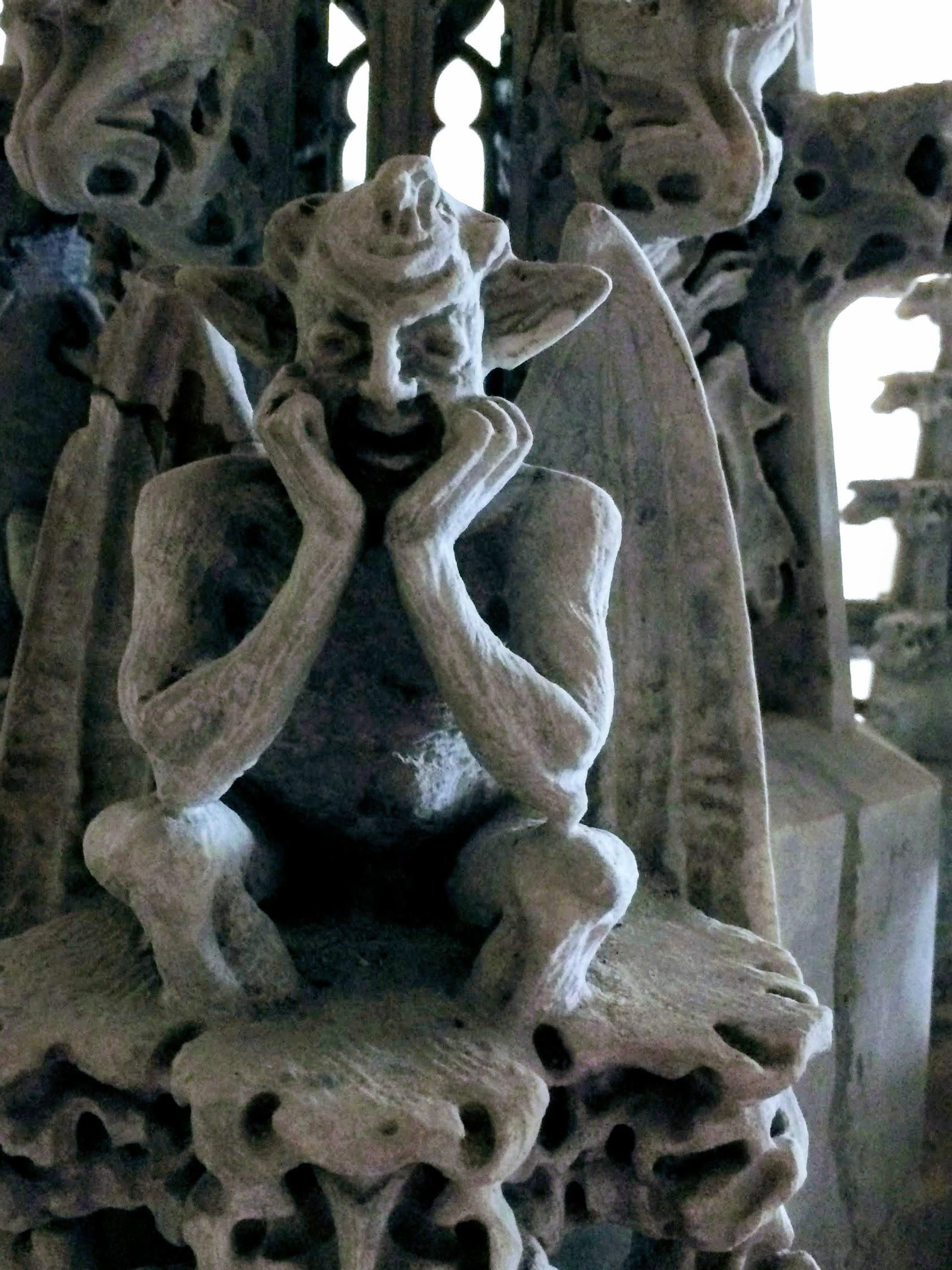 Baldaquino,  primera expedición