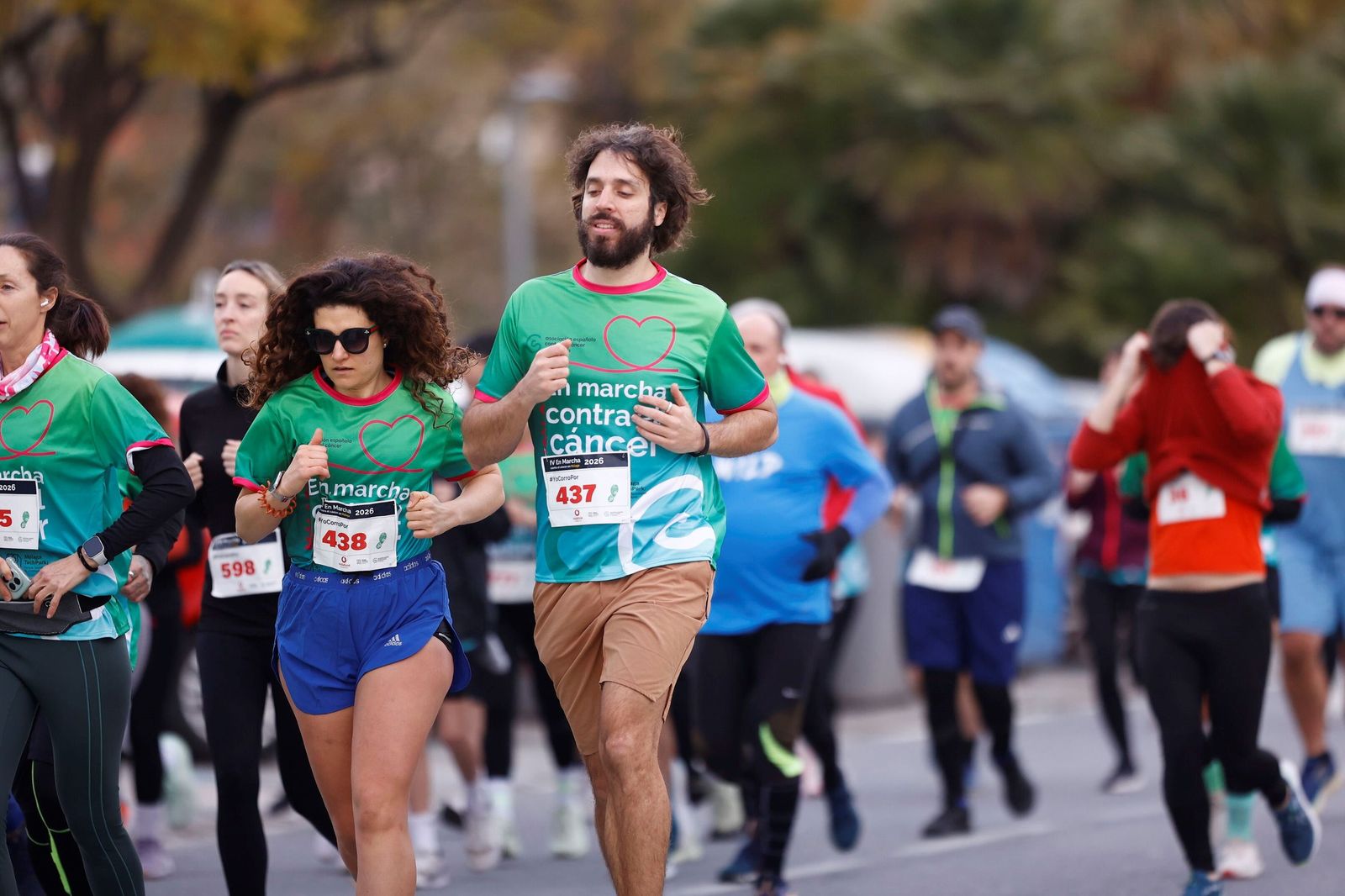 Búscate en las fotos de la Carrera contra el cáncer en Málaga