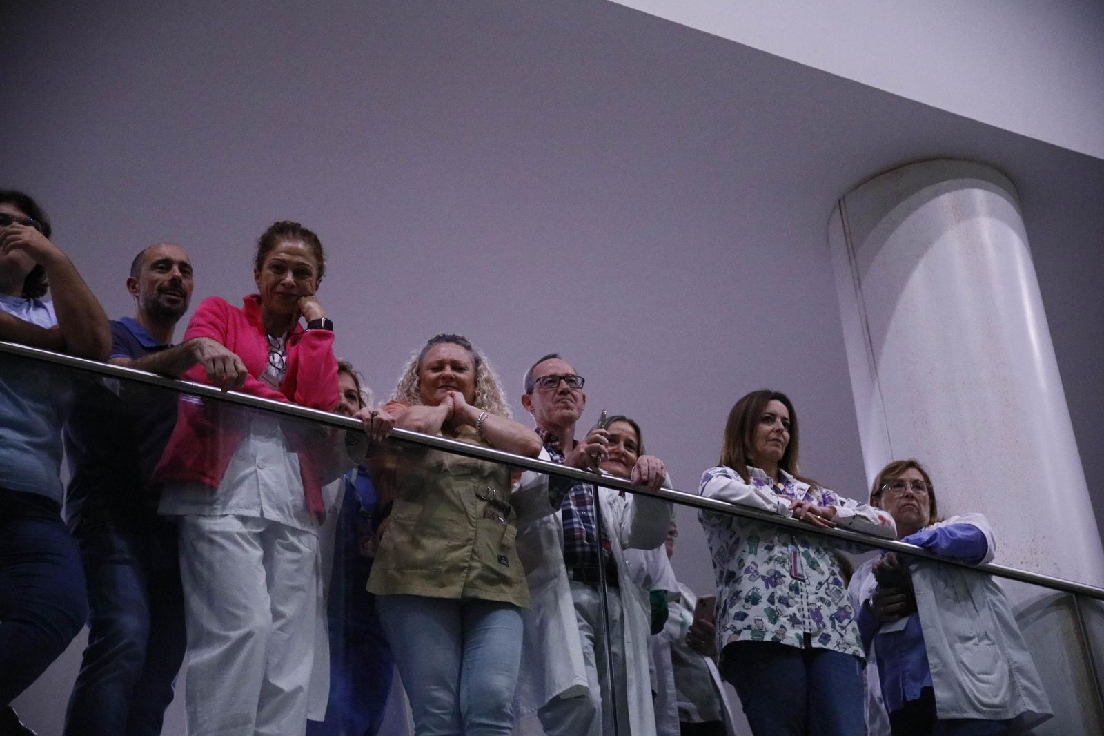 Las imágenes del encendido de la iluminación navideña en el Hospital Torrecárdenas de Almería