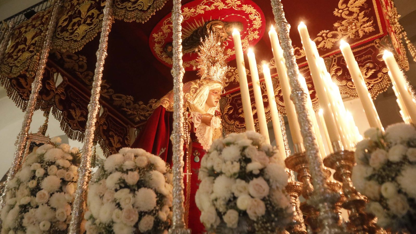 Fotos del Viernes Santo en La Línea: Cristo del Mar y Luz y Esperanza Nuestra, Soledad y Santo Entierro, Cristo del Amor y Misericordia y Amargura.
