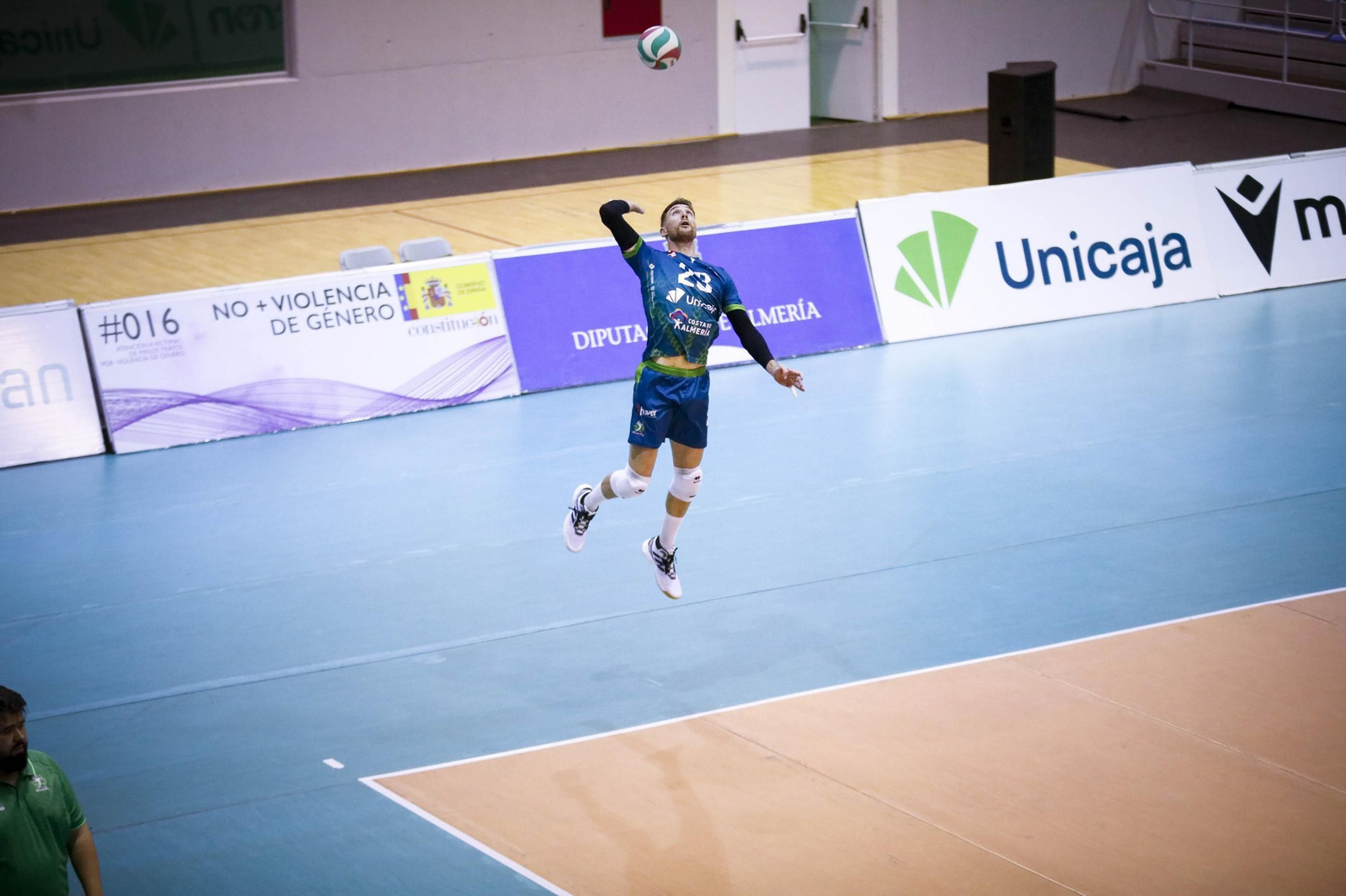 Unicaja Costa de Almería-Arenal Emeve de la Superliga, en imágenes